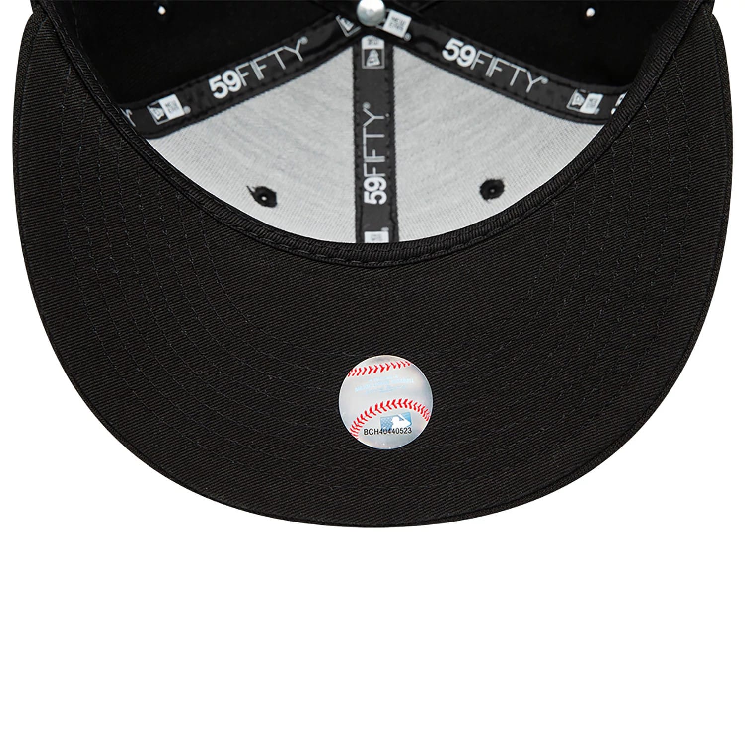 This is a Oakland Athletics MLB Black and White 59FIFTY Fitted Cap 2