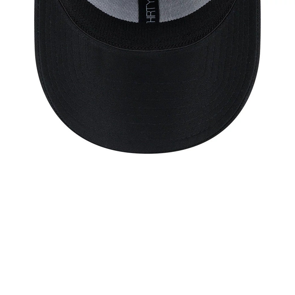 New York Mets MLB Evergreen Neo Black New Era 39THIRTY Stretch Fit Cap, inside view showing grey taping across the interior crown, black woven sweatband, and a matching black undervisor with structured stitching details.