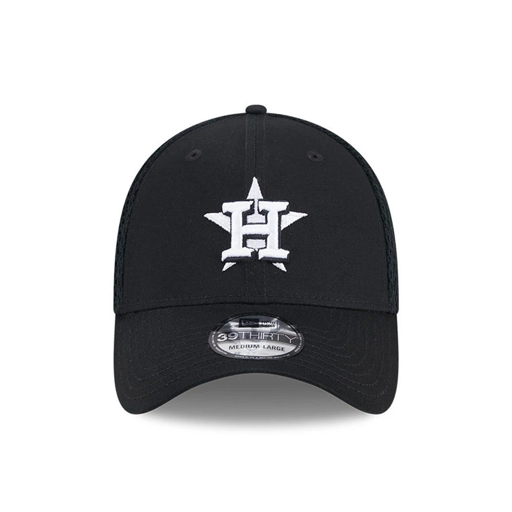 Houston Astros MLB Evergreen Neo Black New Era 39THIRTY Stretch Fit Cap, front view with a raised white embroidered H logo centred on the black crown, matching visor and eyelets, and a 39THIRTY size sticker on the visor.