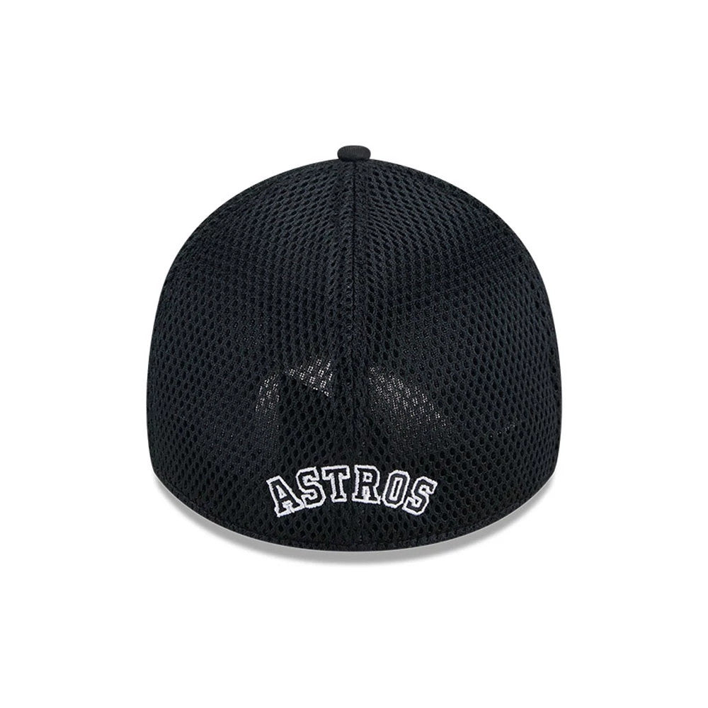 Pictured is this MLB Evergreen Neo Houston Astros 39THIRTY Stretch Fit cap in black. 2