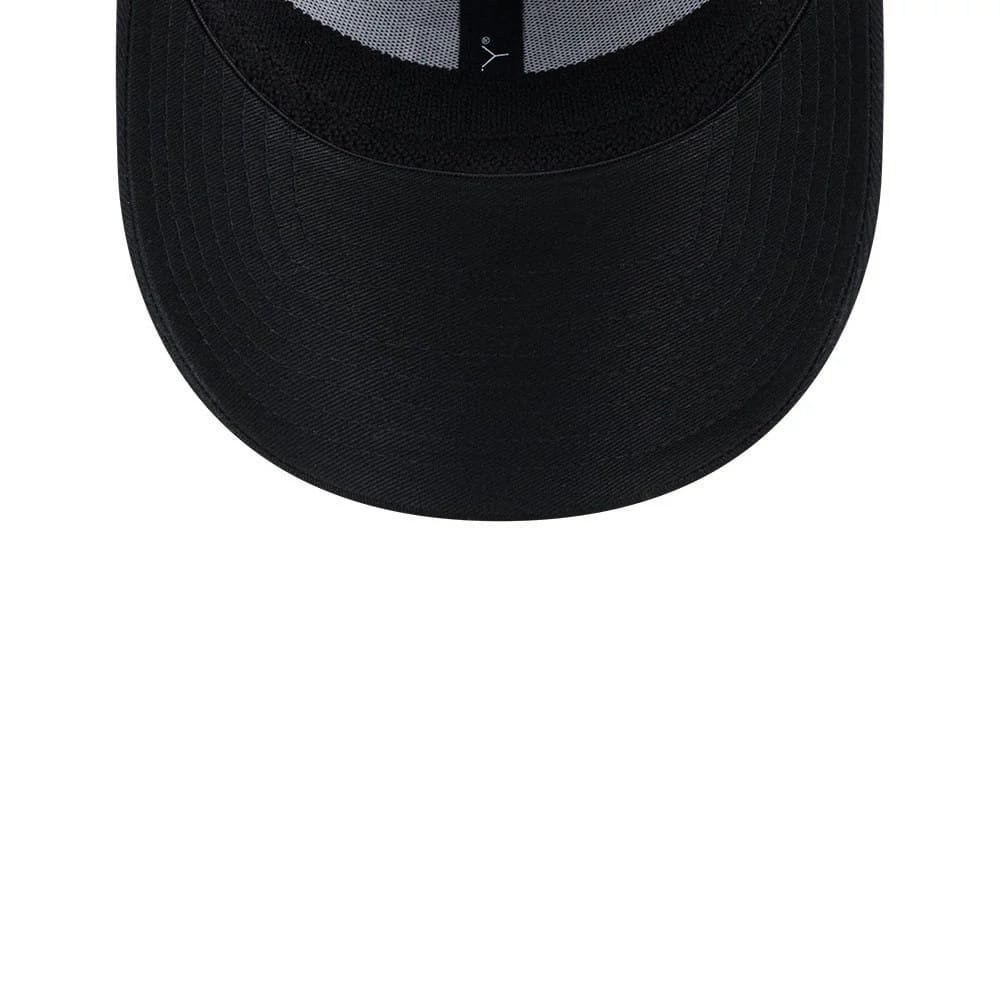 Pictured is this MLB Evergreen Neo LA Dodgers 39THIRTY Stretch Fit cap in black. 7