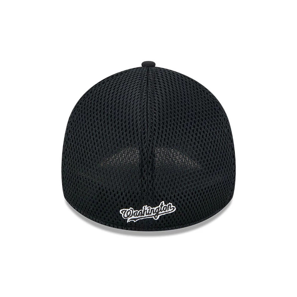Washington Nationals MLB Evergreen Neo Black New Era 39THIRTY Stretch Fit Cap, rear view showing white Washington script logo embroidered above the bottom edge of the black mesh crown, under the top button.