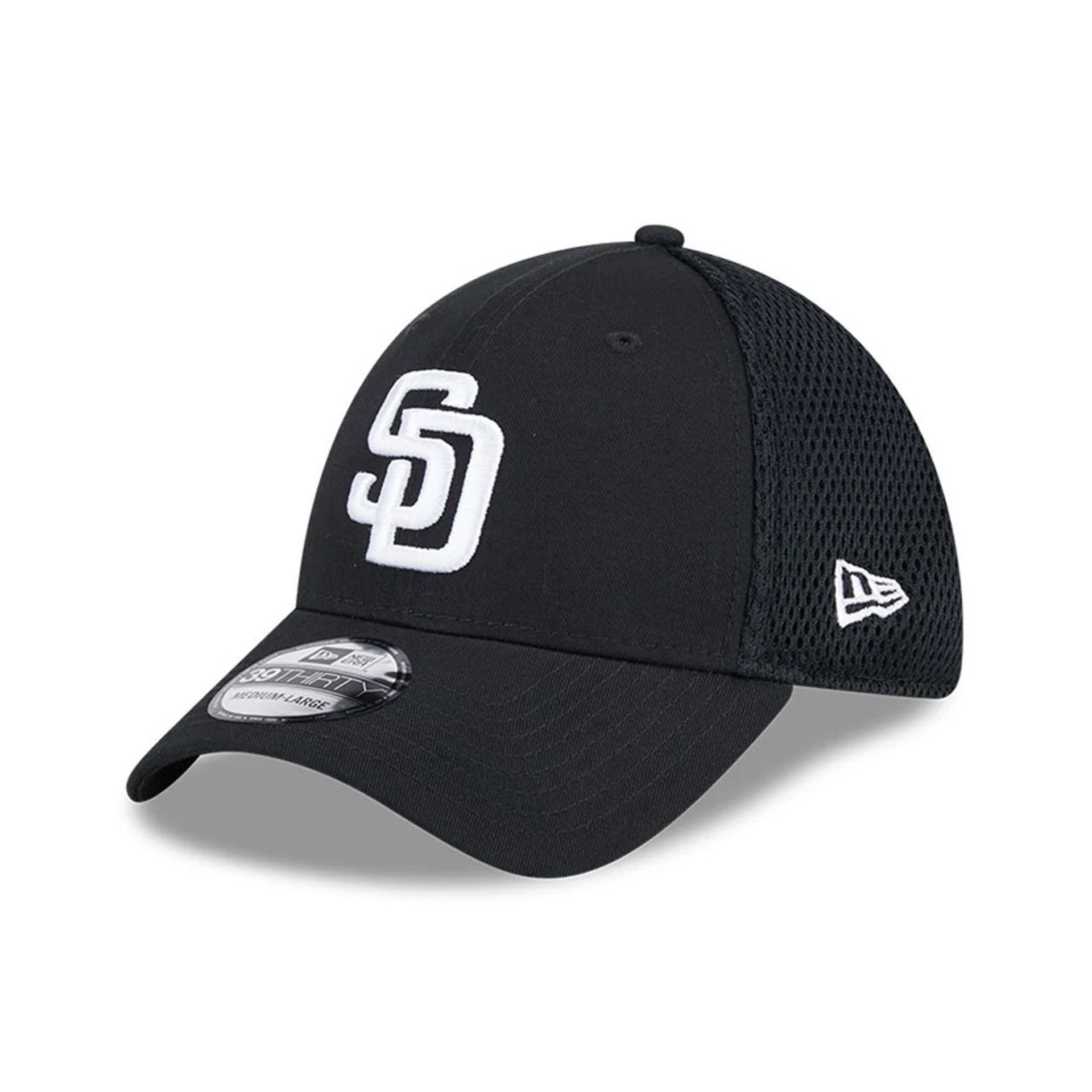 Pictured is this MLB Evergreen Neo San Diego Padres 39THIRTY Stretch Fit cap in black. 1