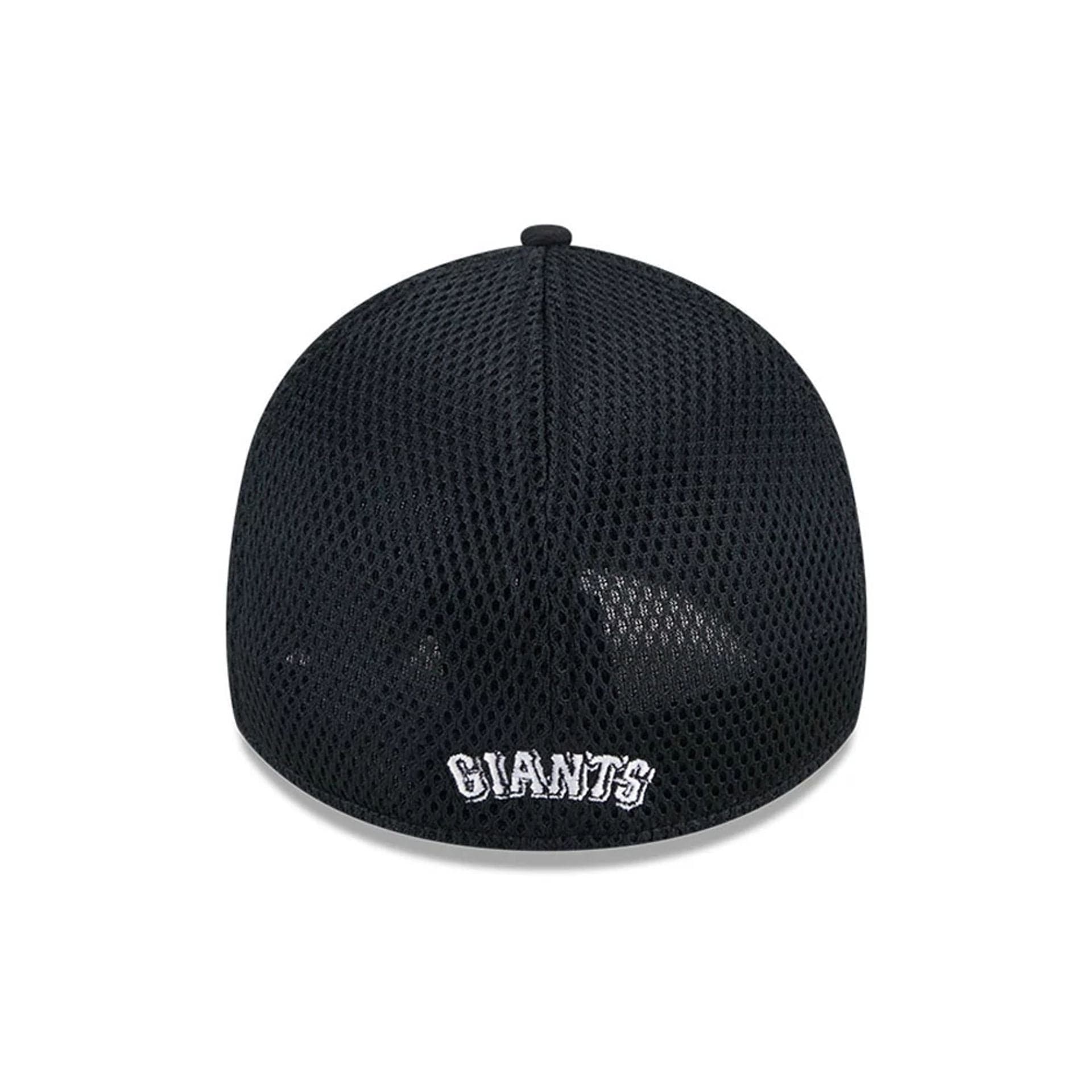 Pictured is this MLB Evergreen Neo San Francisco Giants 39THIRTY Stretch Fit cap in black. 2