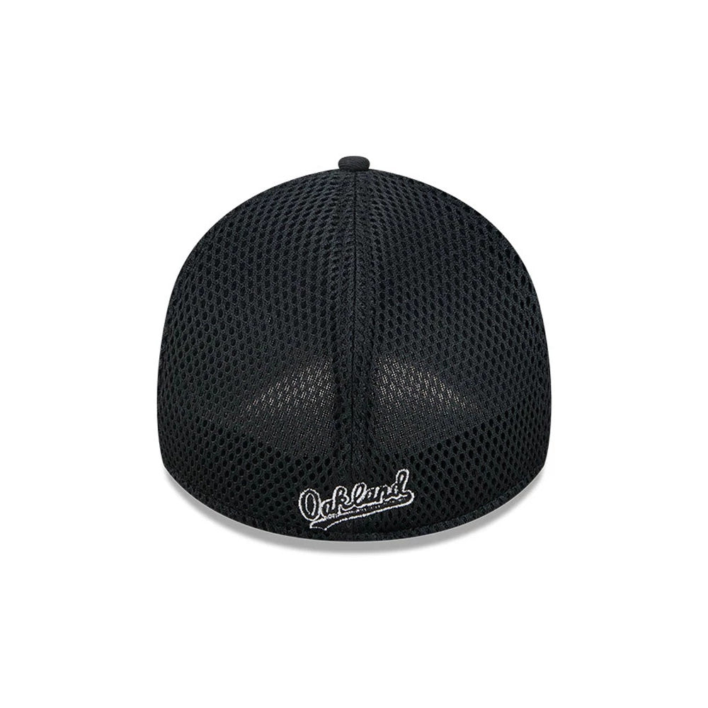 Athletics MLB Evergreen Neo Black New Era 39THIRTY Stretch Fit Cap, rear view showing the white Oakland embroidered logo centred at the bottom of the black mesh back panels, with a curved seam leading up to the top button.
