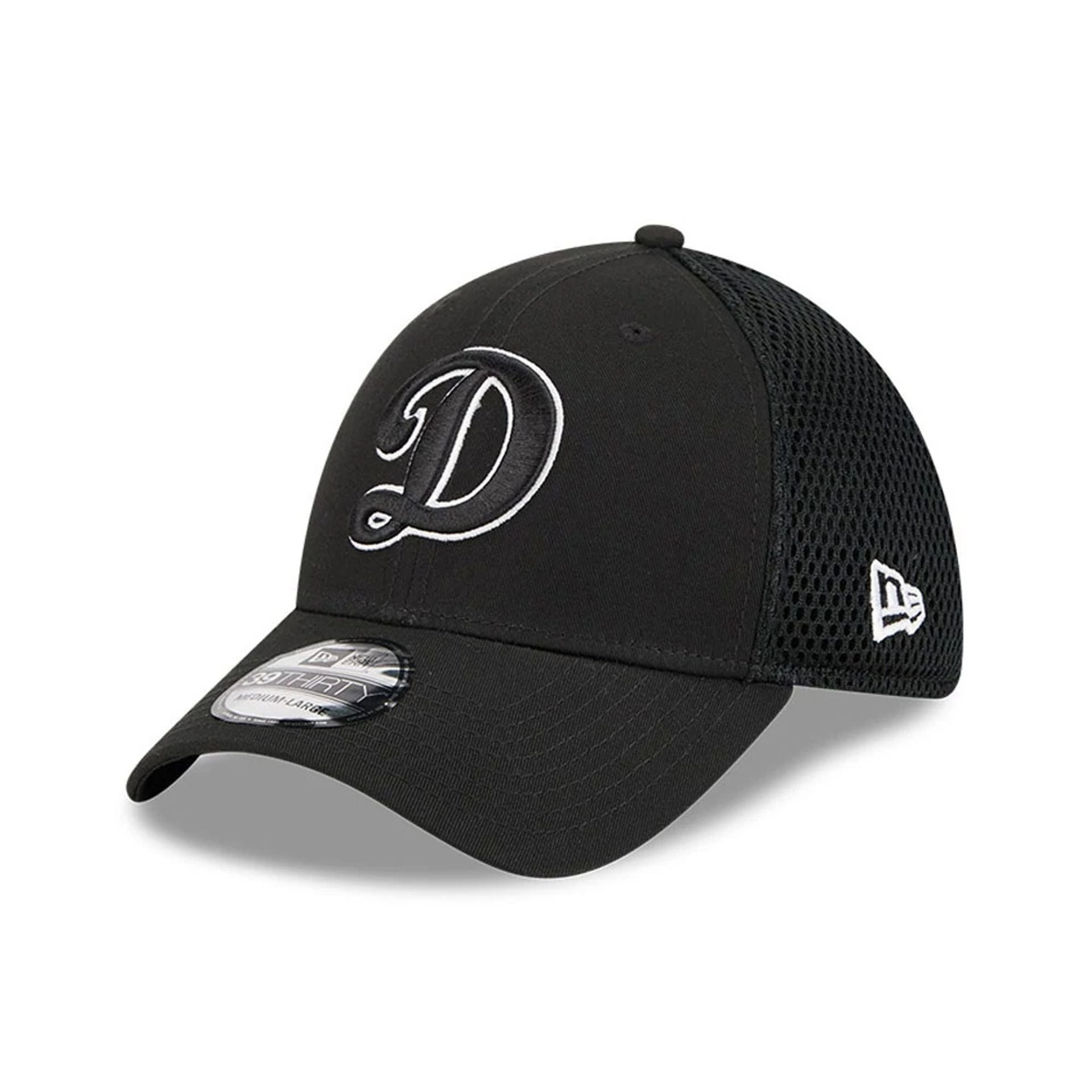 Pictured is this MLB Evergreen Neo LA Dodgers 39THIRTY Stretch Fit cap in black. 1
