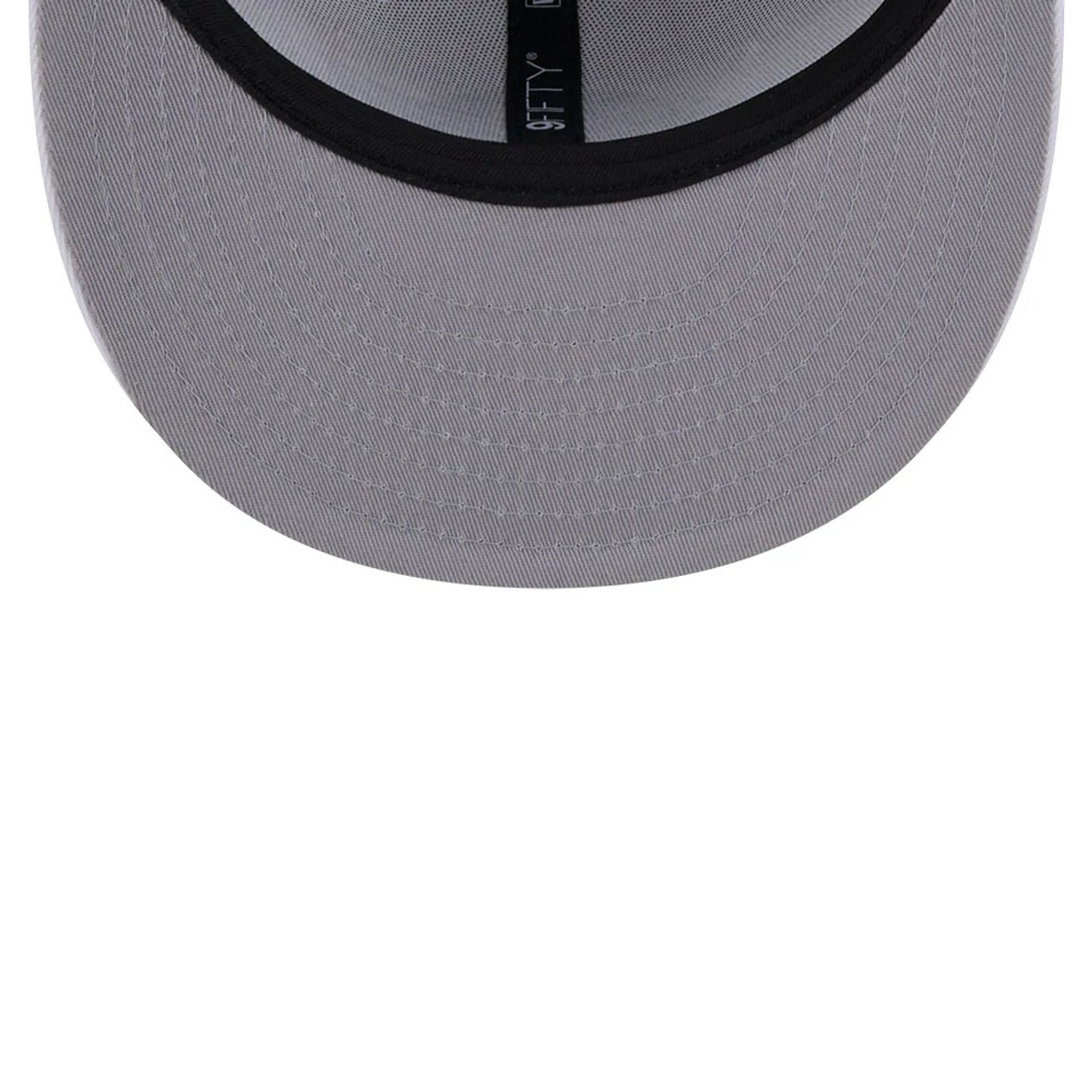 Pictured is this NBA Evergreen LA Lakers 9FIFTY Snapback cap in white. 2