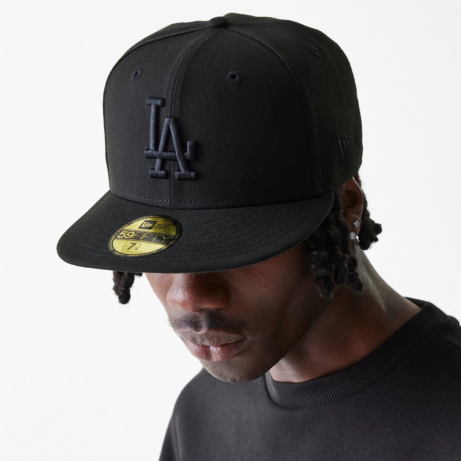 This is a LA Dodgers League Essential Black 59FIFTY Fitted Cap 3