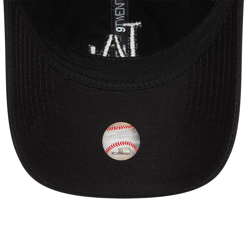 This is a LA Dodgers League Essential Black 9TWENTY Adjustable Cap 2