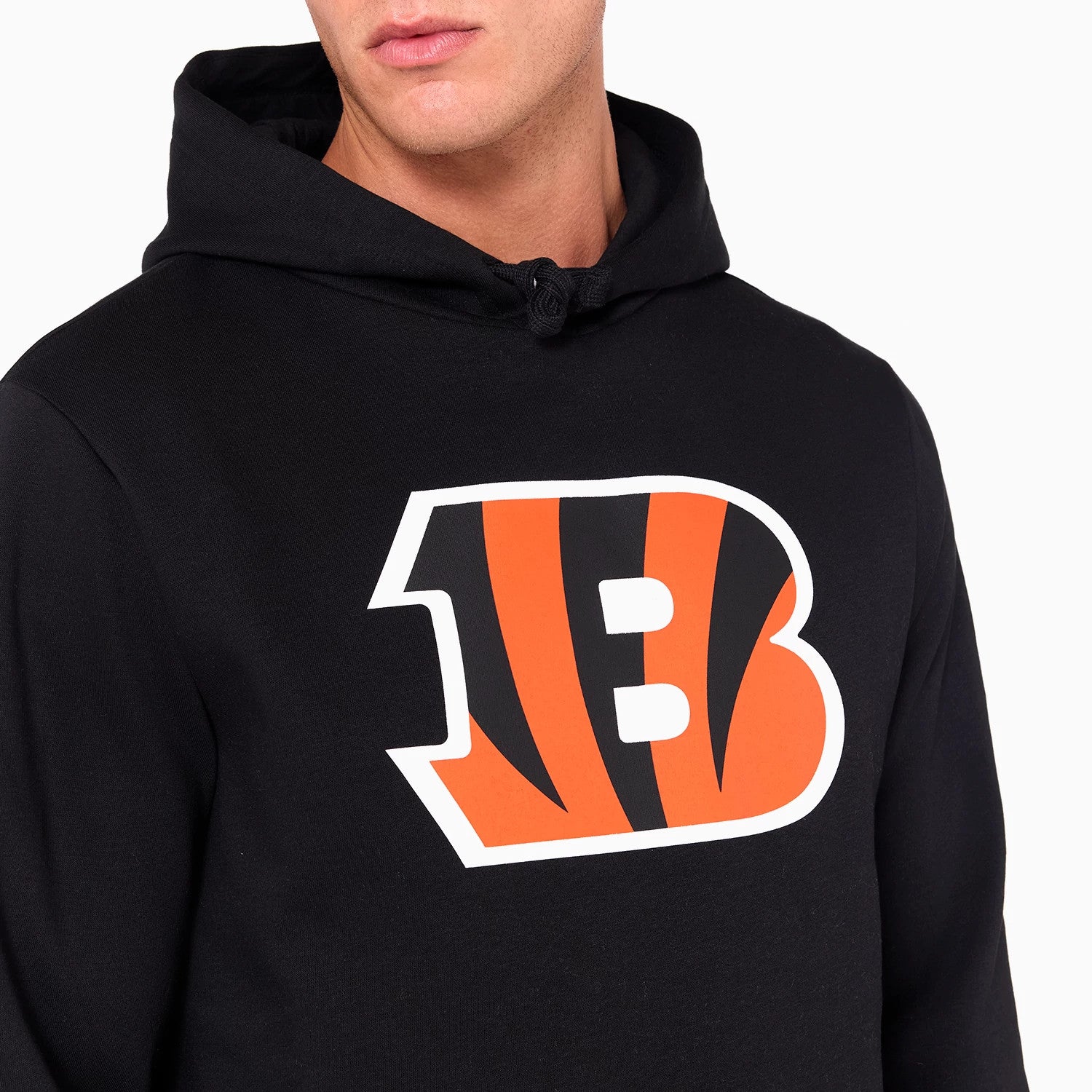 The Male model is wearing Cincinnati Bengals NFL Black Pullover Hoodie 3