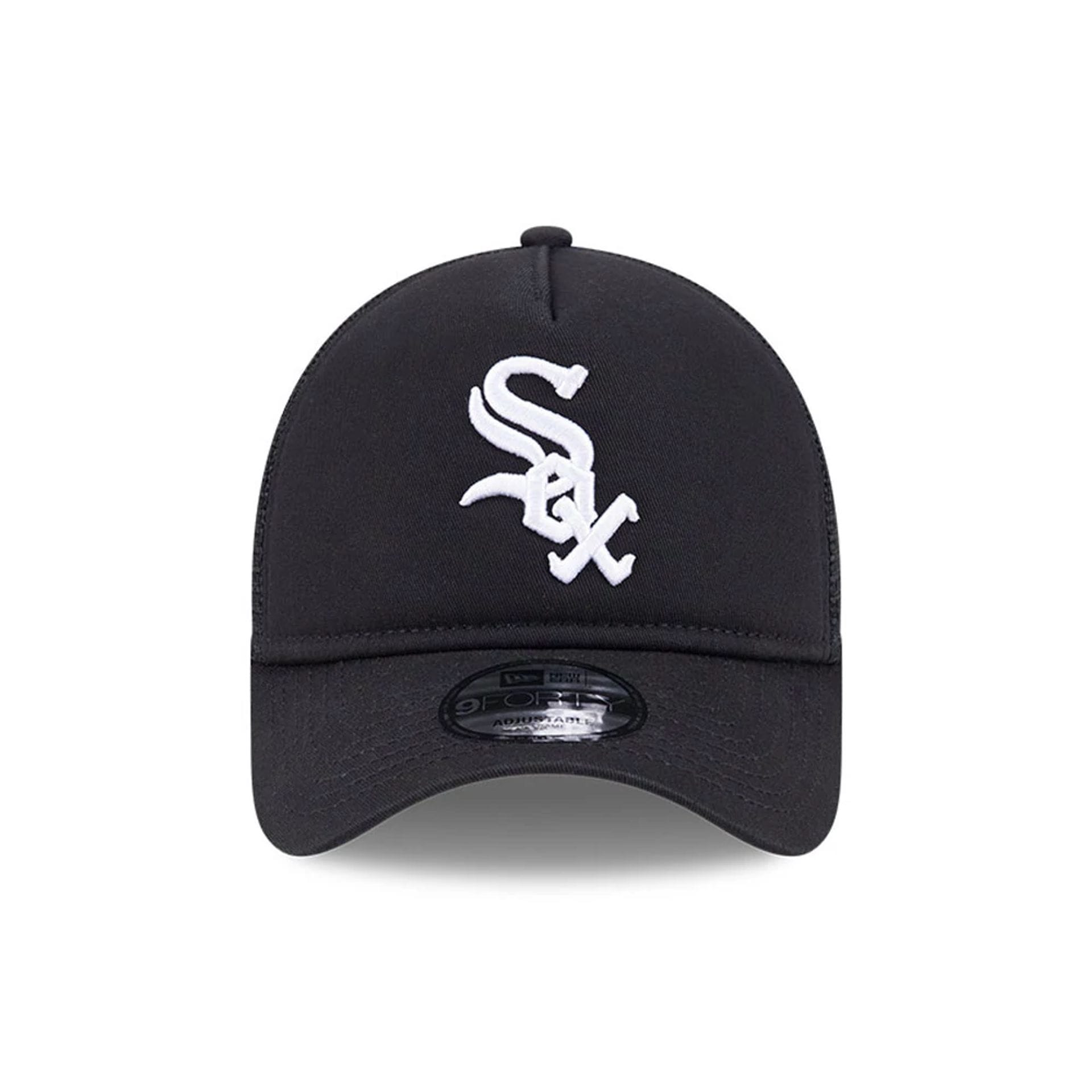 Pictured is this MLB Evergreen Chicago White Sox 9FORTY A-Frame cap in black. 2