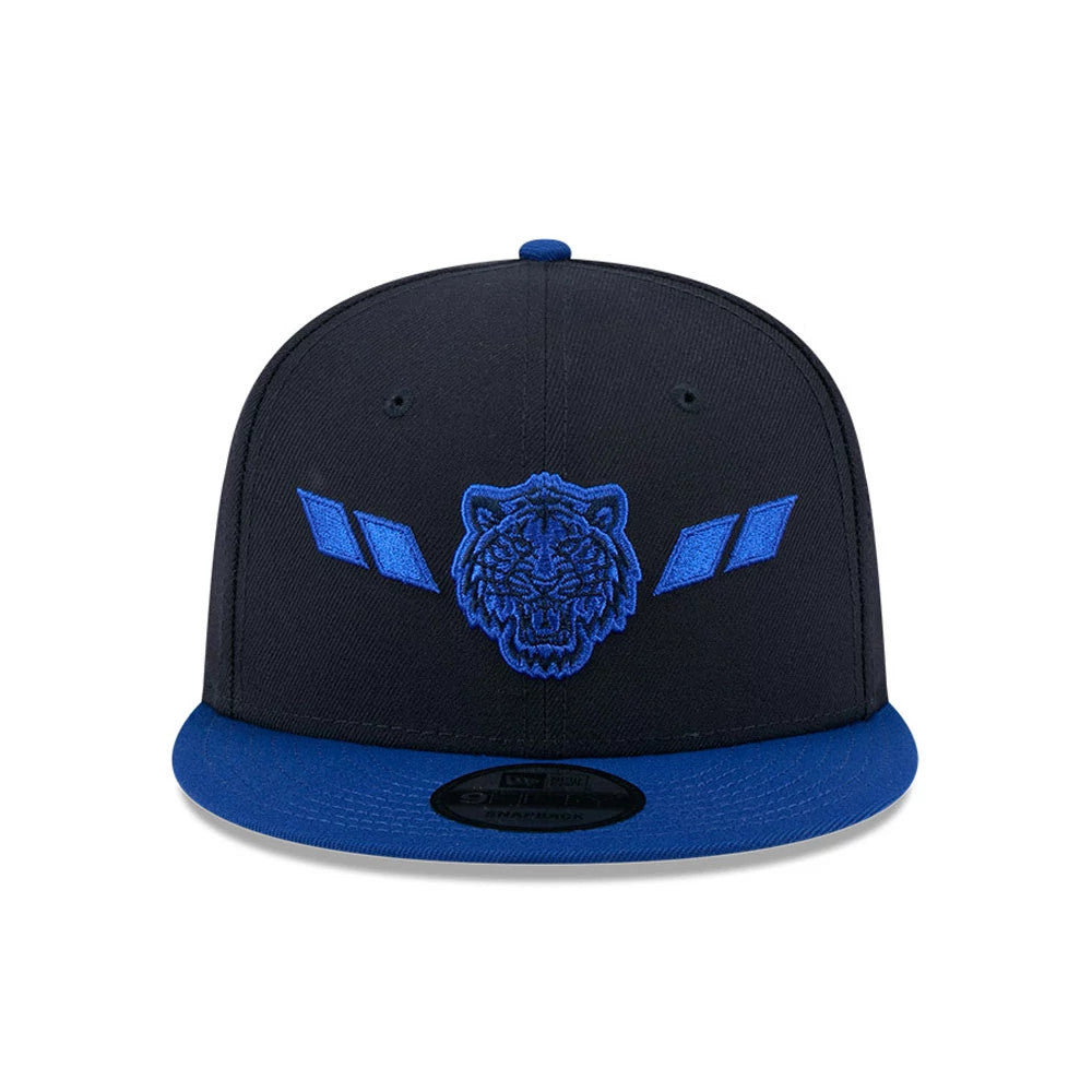 Pictured is this MLB Evergreen Detroit Tigers 9FIFTY Snapback cap in navy. 3