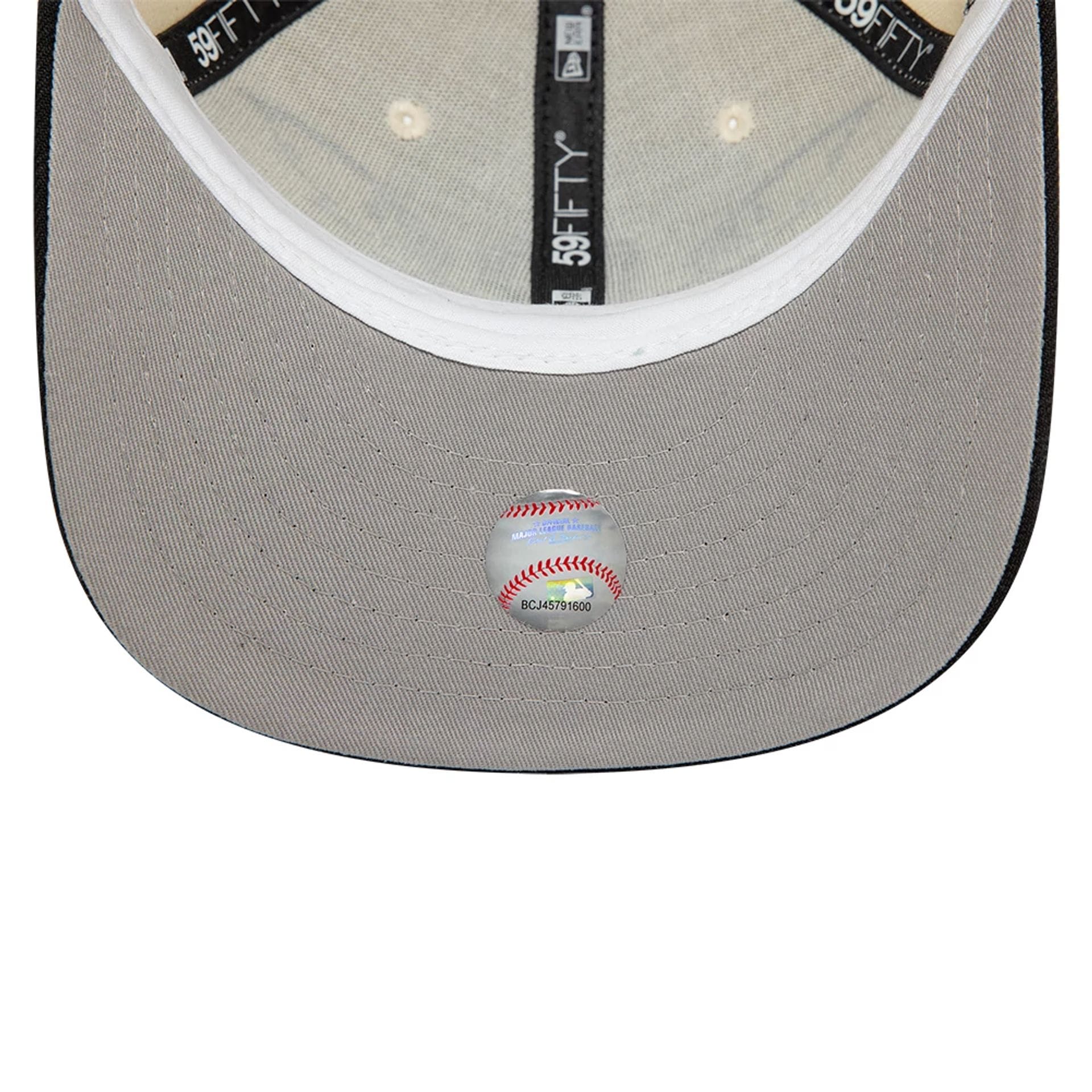 Pictured is this Pittsburgh Pirates MLB Team Wings Light Beige 59FIFTY Fitted Cap 2