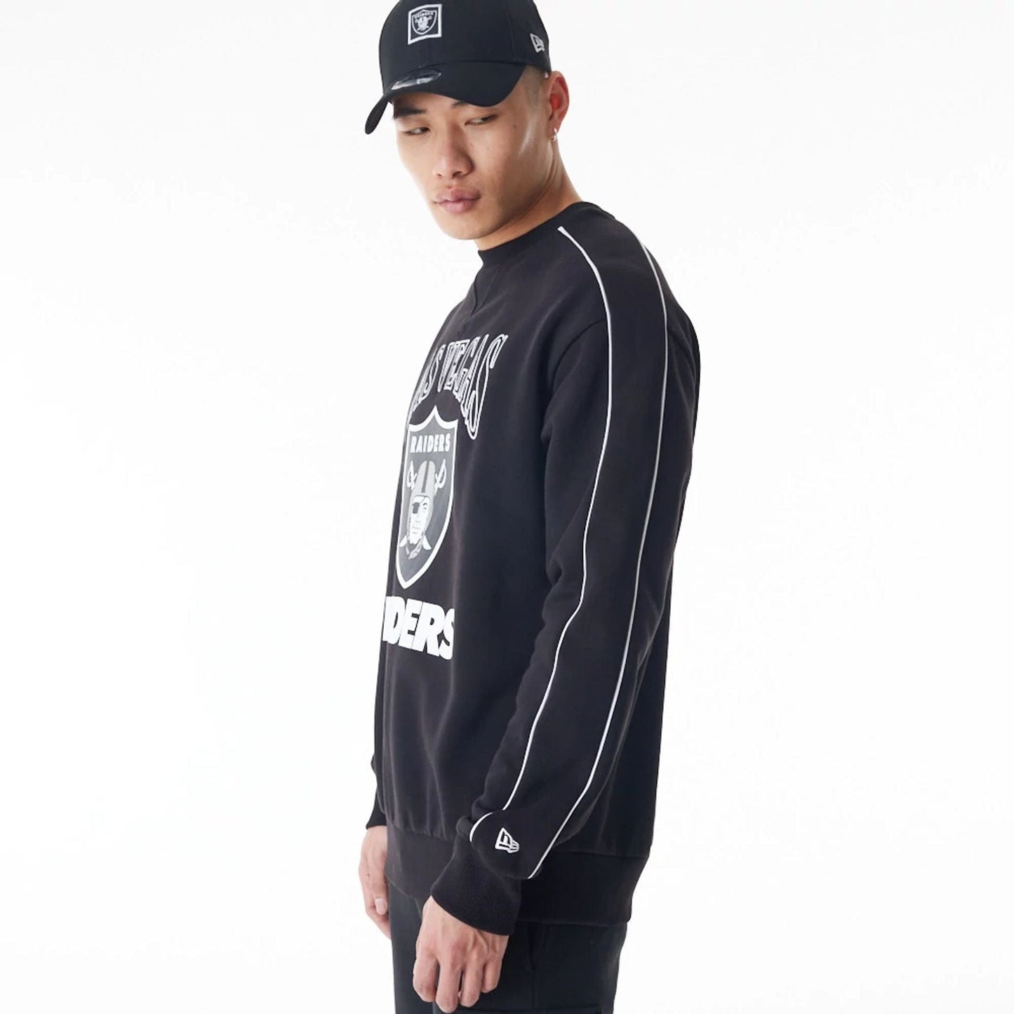 The Male model is wearing Las Vegas Raiders NFL Graphic Black Crew Neck Sweater 7