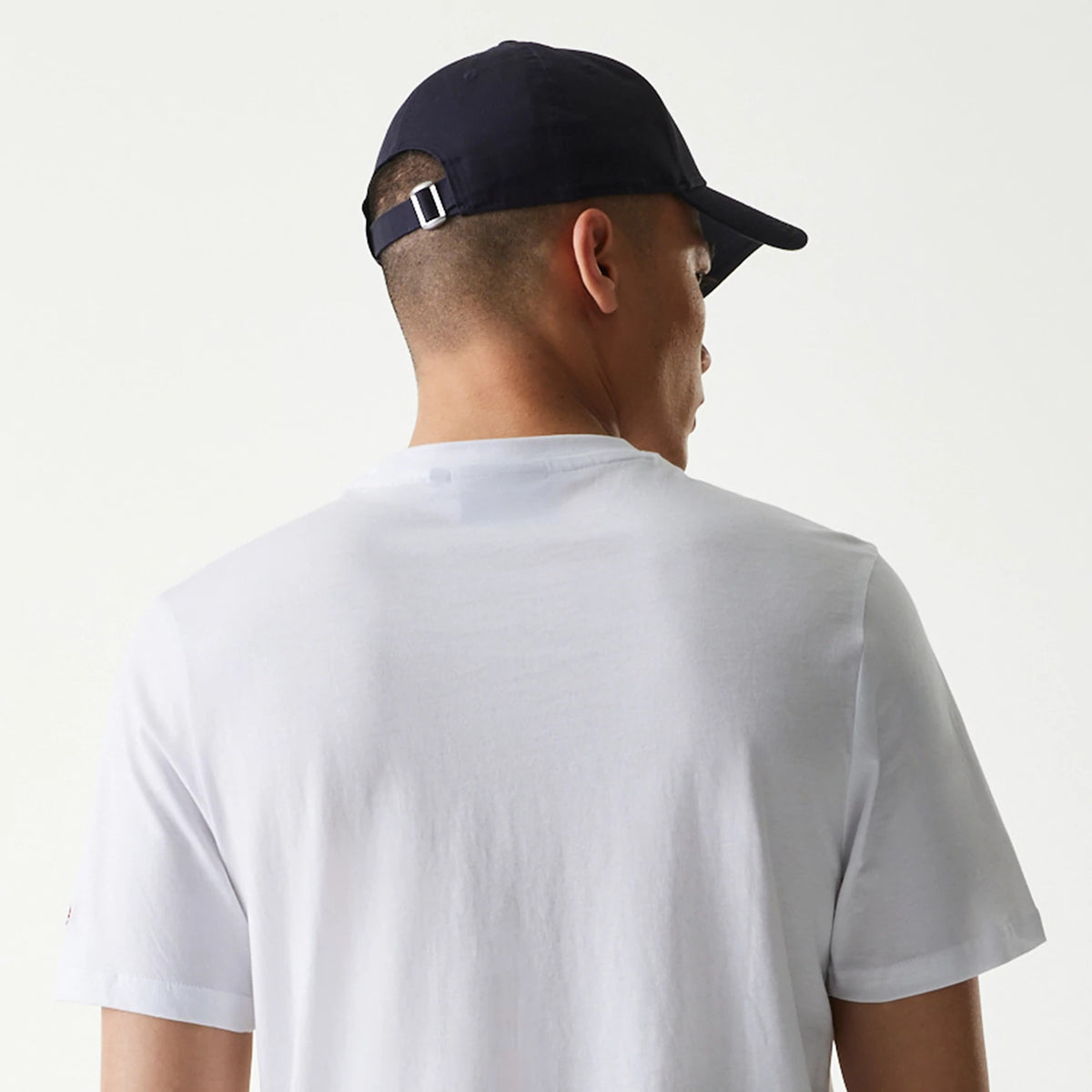 The Male model is wearing MLB Generic Logo MLB Regular White T-Shirt 7