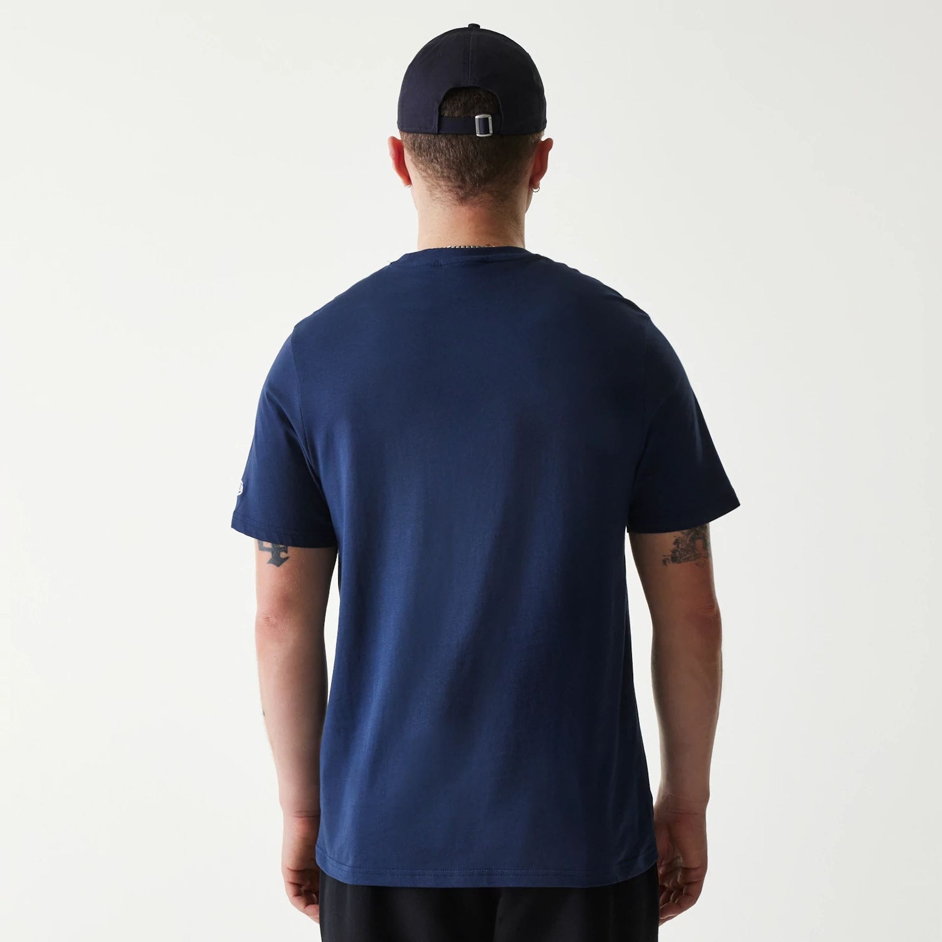The Male model is wearing Minnesota Twins MLB Regular Dark Blue T-Shirt 2