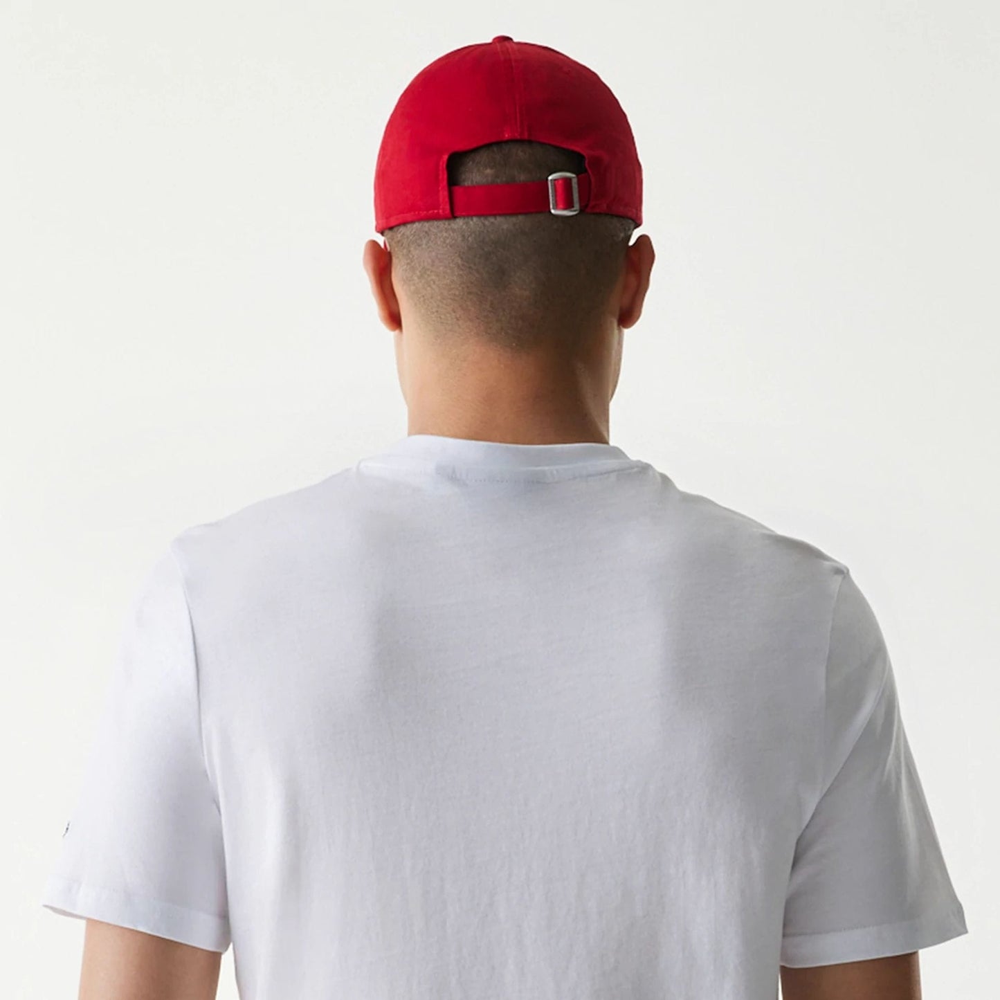 The Male model is wearing Toronto Blue Jays MLB Regular White T-Shirt 7