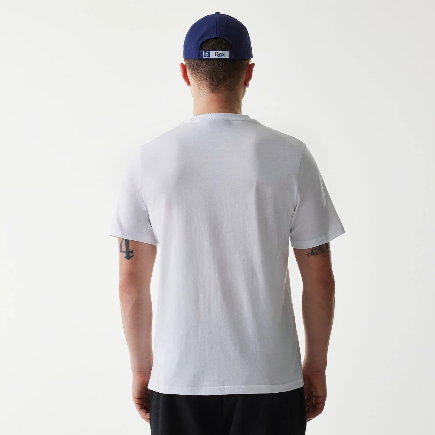 The Male model is wearing Tampa Bay Rays MLB Regular White T-Shirt 2