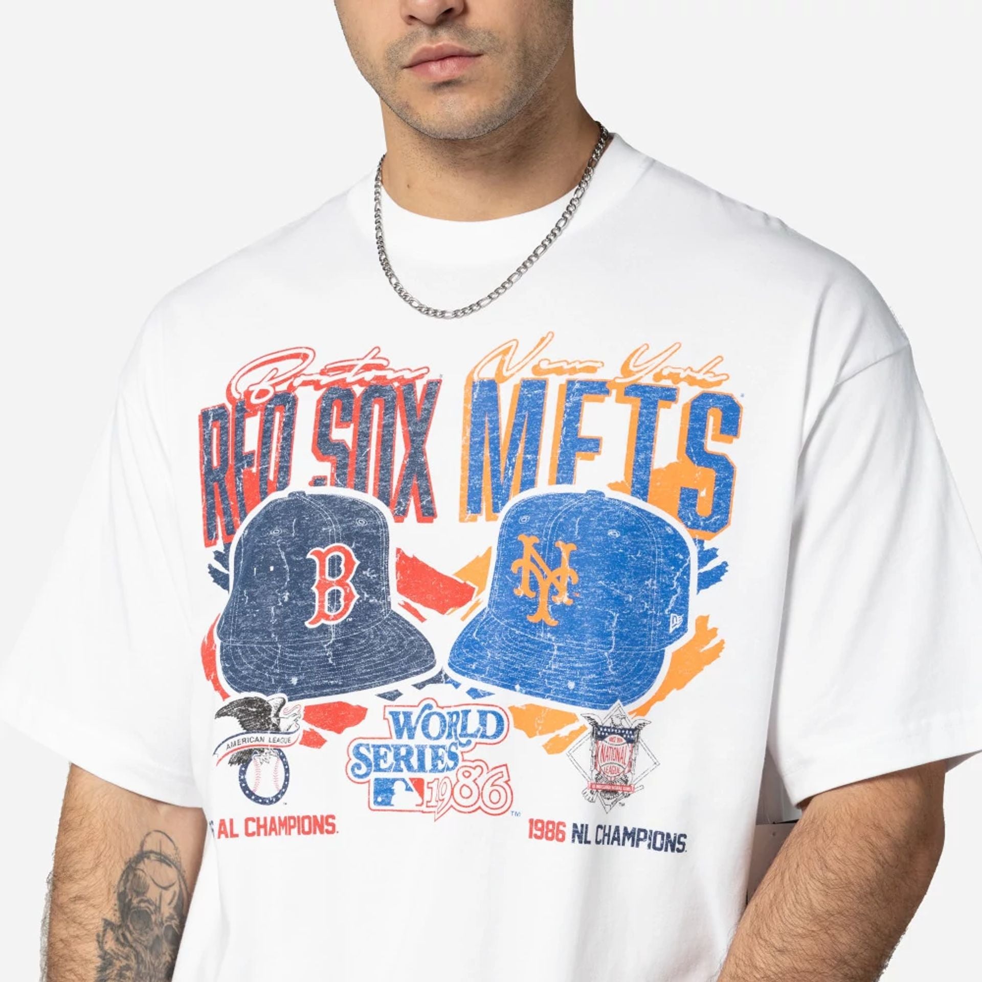 The Male model is wearing MLB Dueling Logos Boston Red Sox VS New York Mets Sport Classic White T-Shirt 2