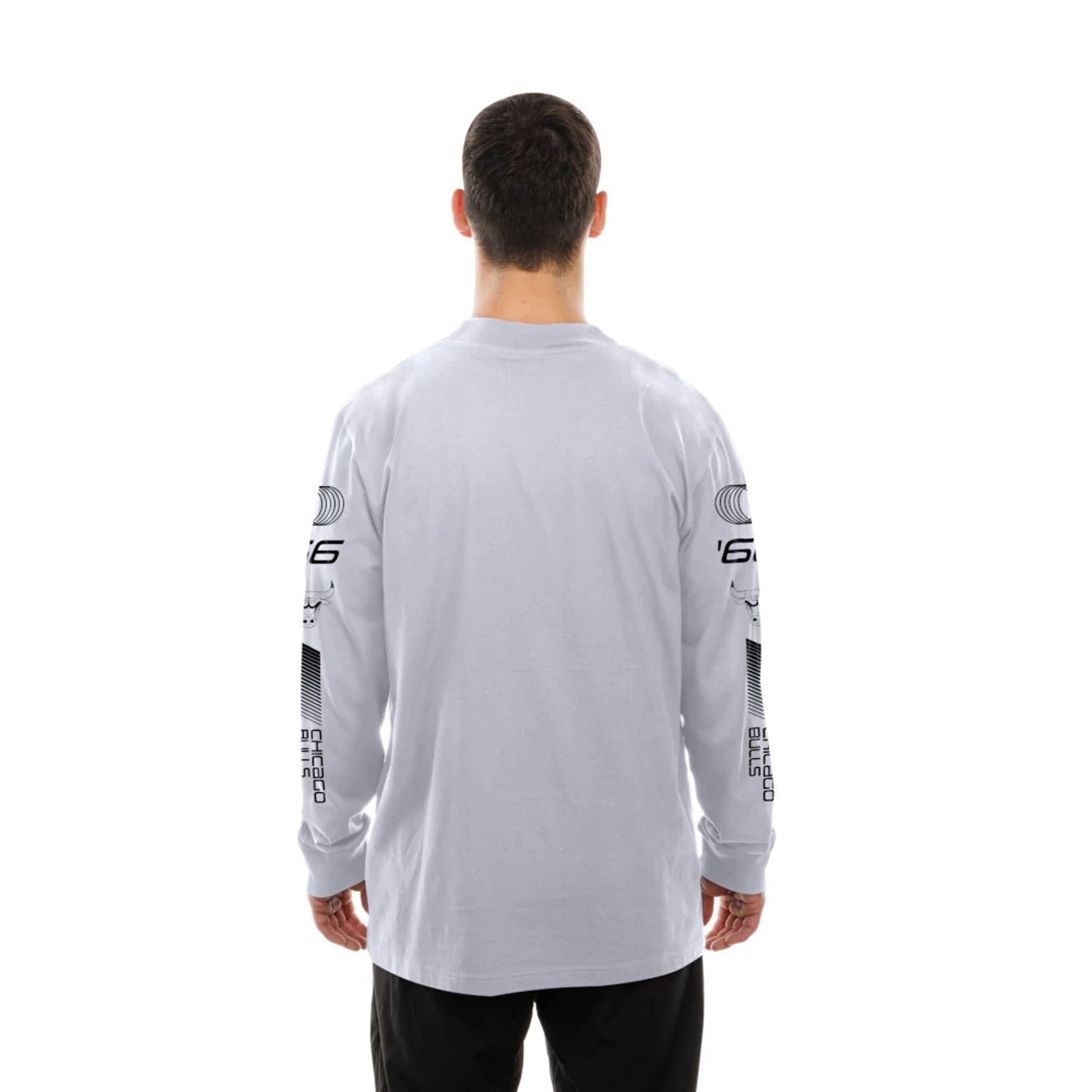 The Male model is wearing Chicago Bulls Modern Driver White Long Sleeve T-Shirt 7