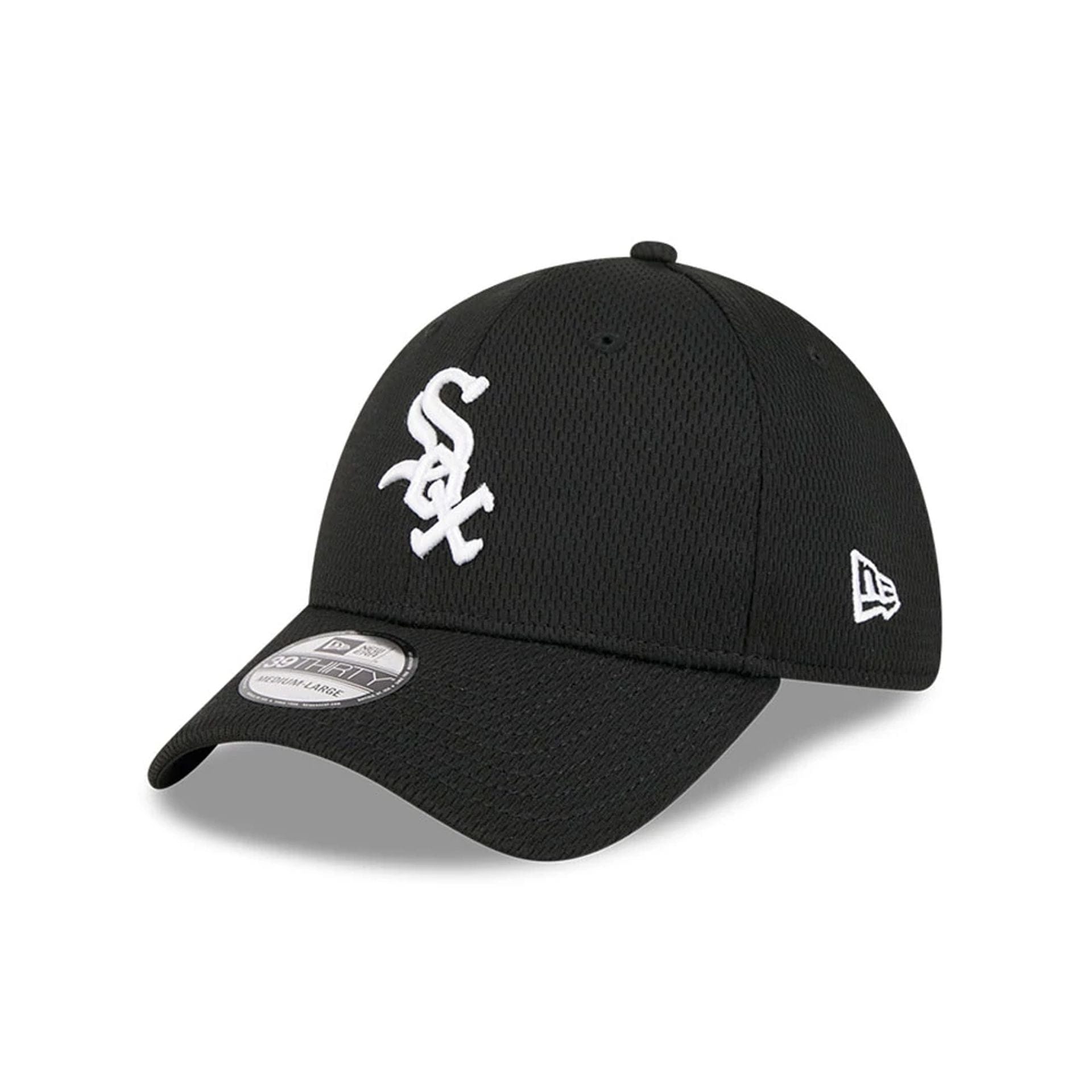 Pictured is this MLB Evergreen Chicago White Sox 39THIRTY Stretch Fit cap in black. 1