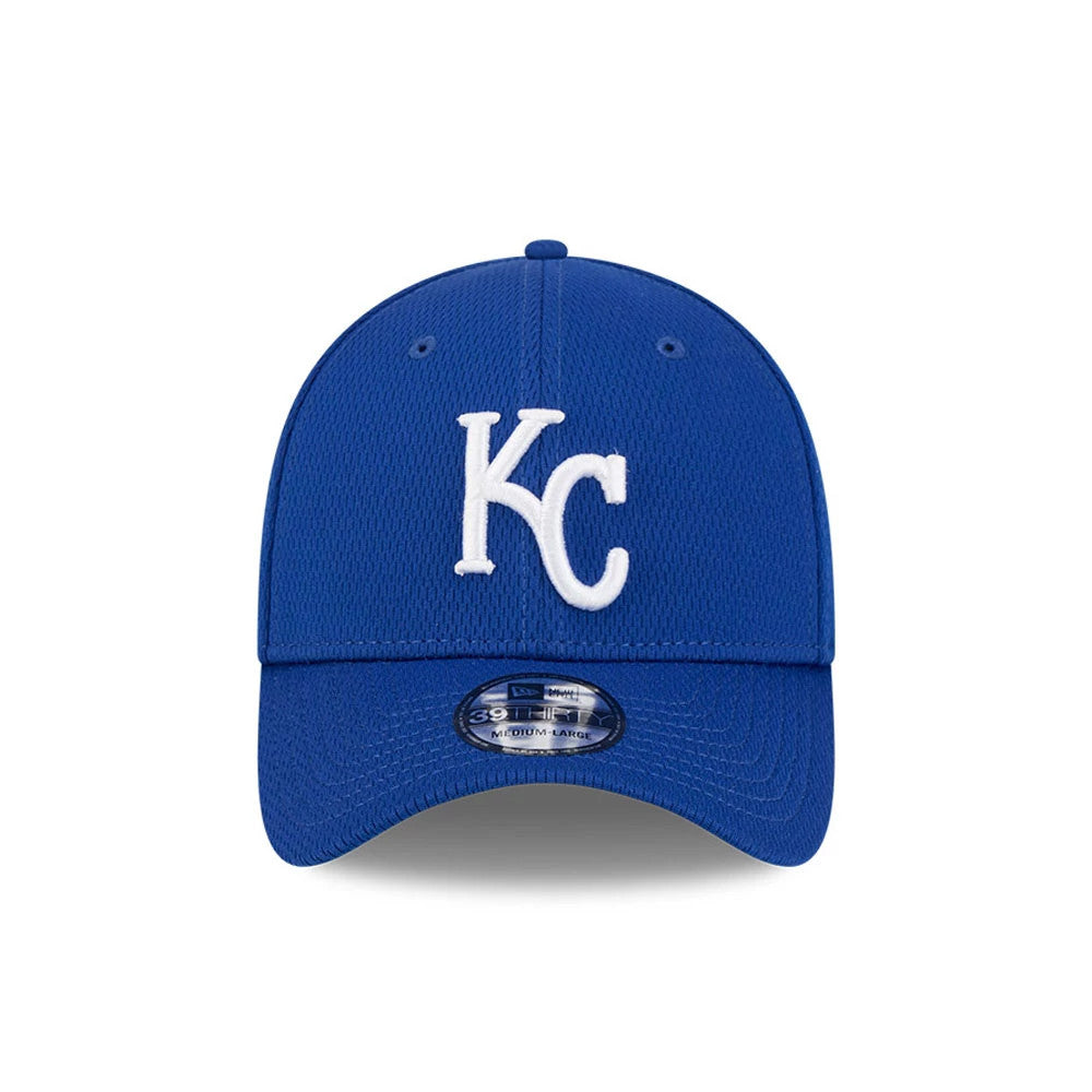 Kansas City Royals MLB Evergreen Blue New Era 39THIRTY Stretch Fit Cap, front view showing the raised white embroidered KC logo on the structured blue crown and a 39THIRTY size sticker on the blue visor.