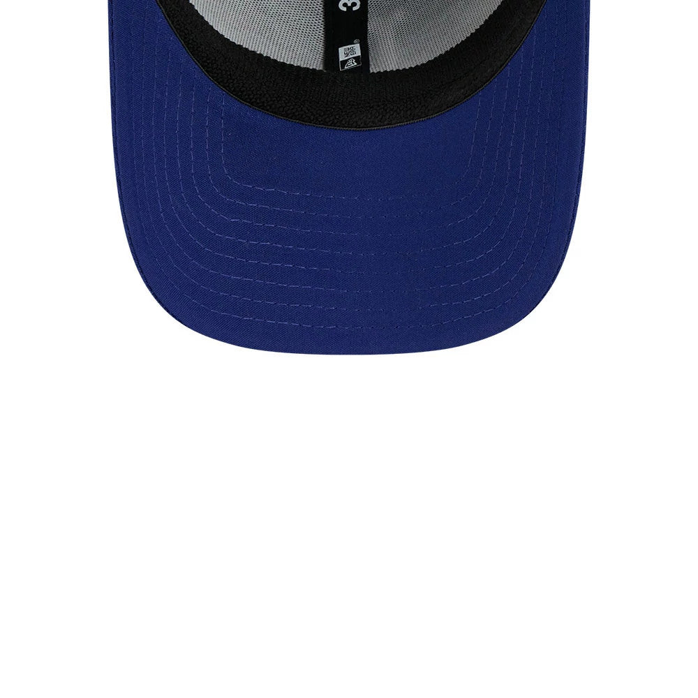 Pictured is this MLB Evergreen LA Dodgers 39THIRTY Stretch Fit cap in dark blue. 7