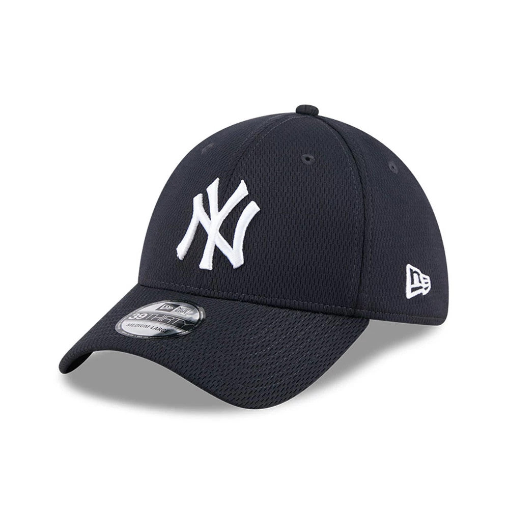 Pictured is this MLB Evergreen New York Yankees 39THIRTY Stretch Fit cap in navy. 1