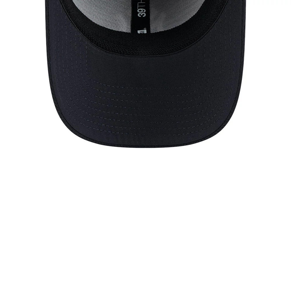 Pictured is this MLB Evergreen New York Yankees 39THIRTY Stretch Fit cap in navy. 7