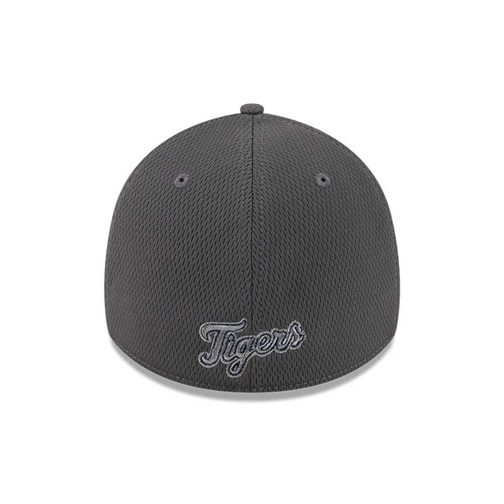 Detroit Tigers MLB Evergreen Dark Grey New Era 39THIRTY Stretch Fit Cap, rear view showing the grey embroidered script Tigers logo centred on the back panels beneath the top button and grey eyelets.