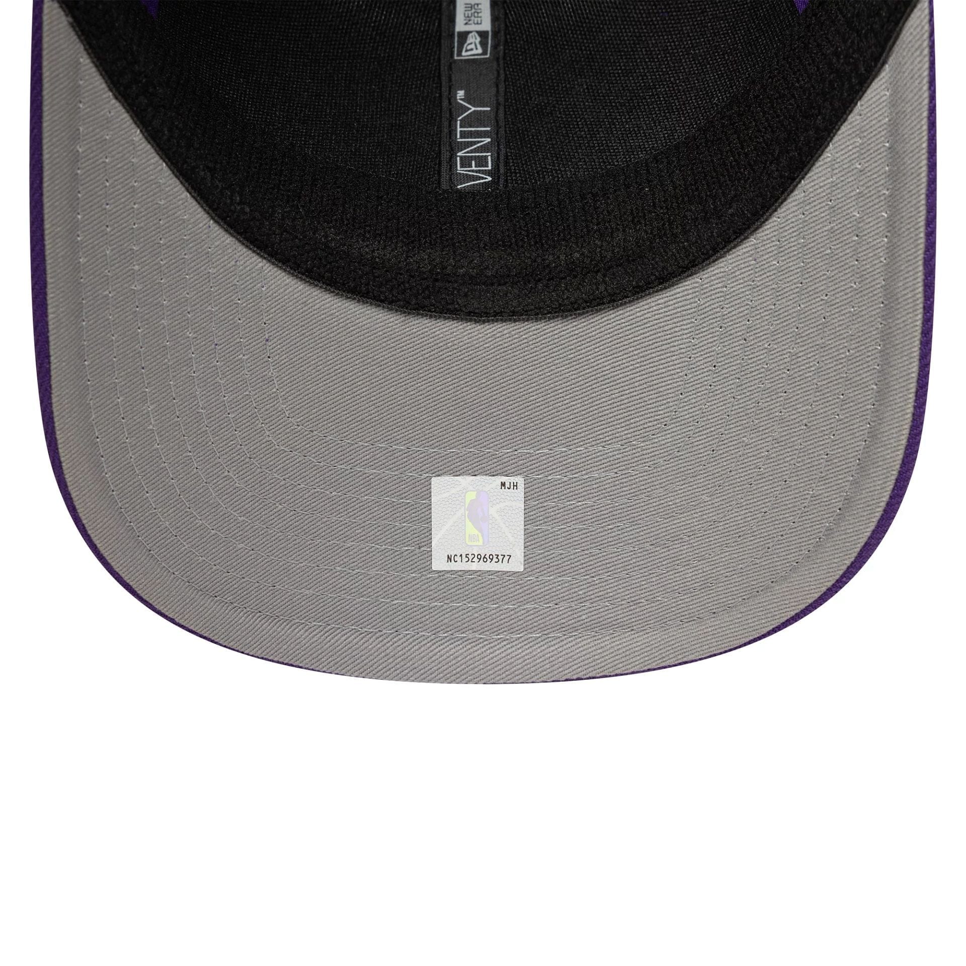 Pictured is this NBA Evergreen LA Lakers 9SEVENTY Stretch Snap cap in purple. 2