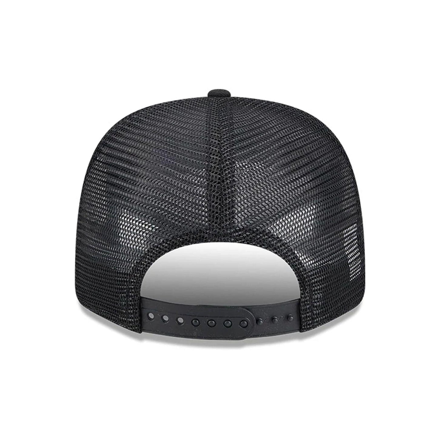 Pictured is this MLB Evergreen Chicago White Sox 9SEVENTY Stretch Snap cap in black. 7