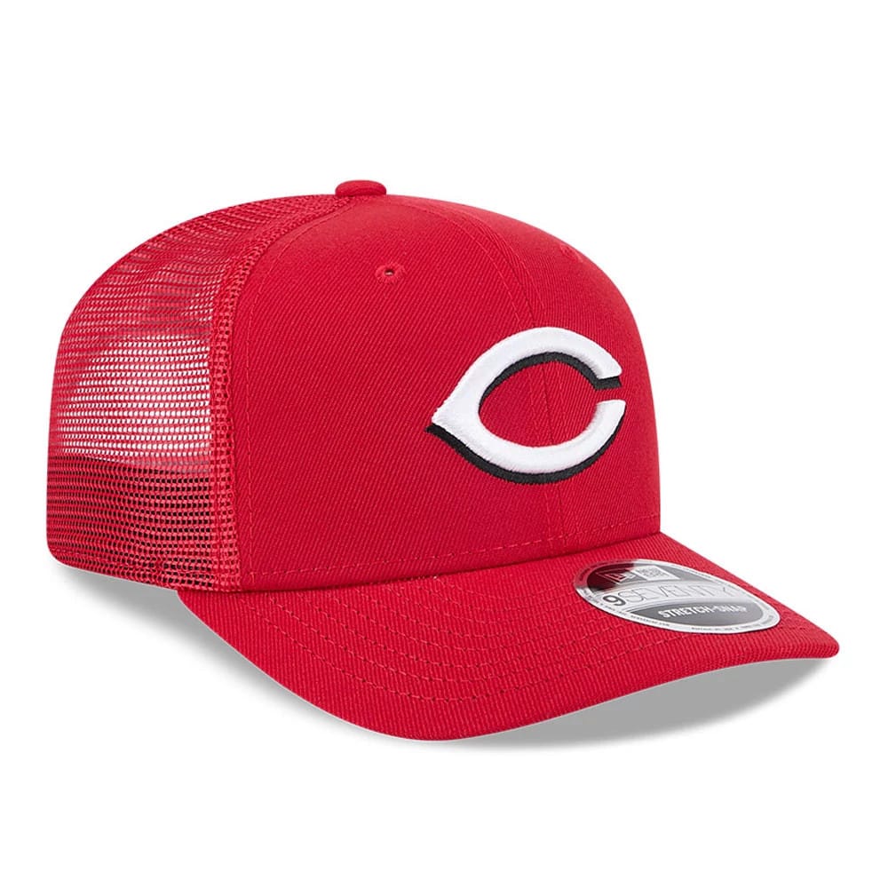 Cincinnati Reds MLB Evergreen Red New Era 9SEVENTY Stretch Snap Adjustable Cap, three-quarter view showing the raised white front panel embroidery of the C logo, with red mesh side panels and a 9SEVENTY size sticker on the visor.
