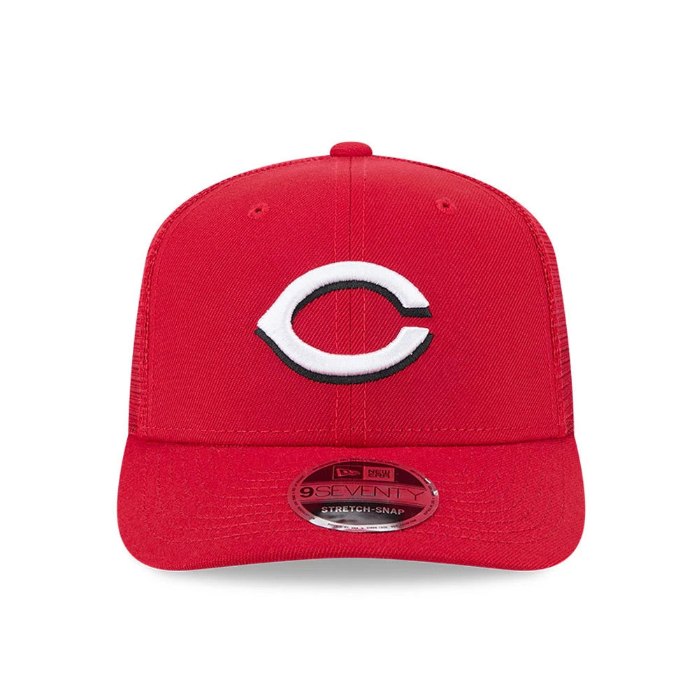 Cincinnati Reds MLB Evergreen Red New Era 9SEVENTY Stretch Snap Adjustable Cap, front view showing the raised white C logo embroidered on the red front panel, with a 9SEVENTY size sticker on the visor.