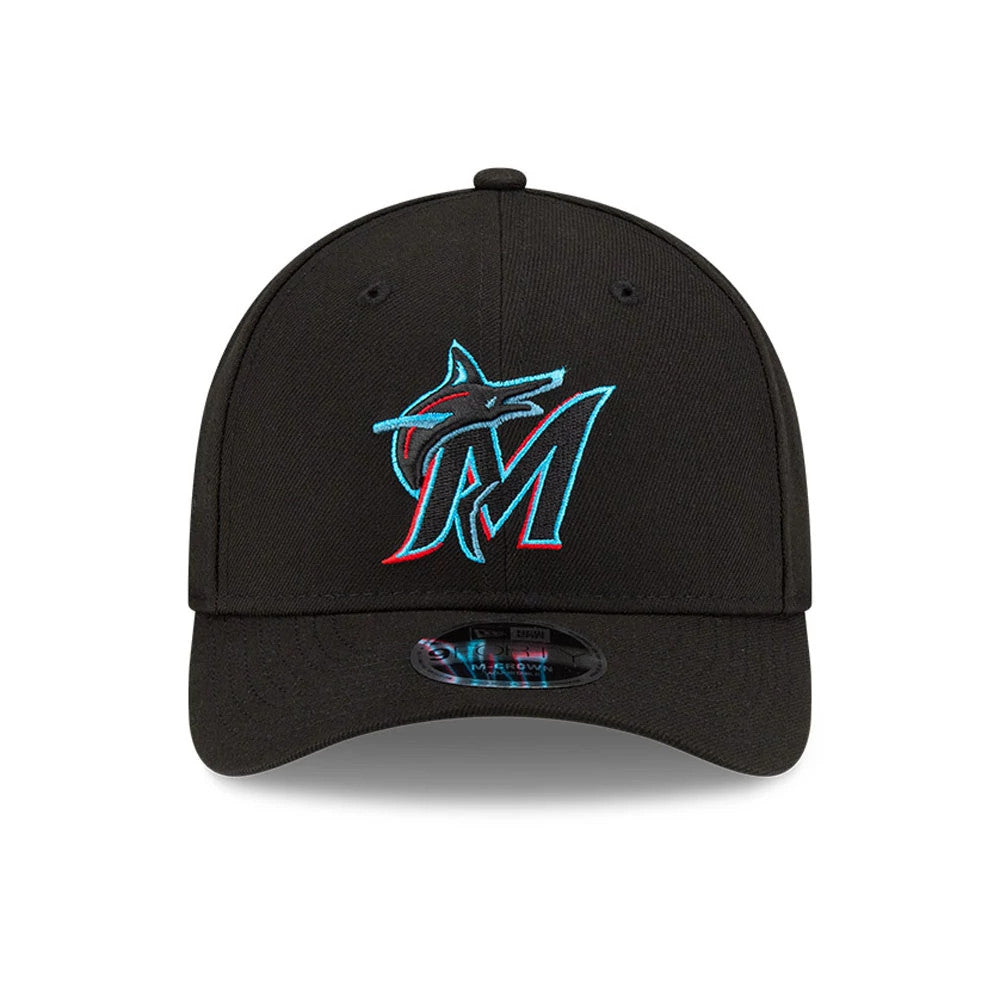 Miami Marlins MLB Player Replica Black New Era 9FORTY M-Crown Adjustable Cap, front view showing a raised embroidered Miami Marlins logo in teal and red on the front panel, with a 9FORTY size sticker on the black visor.
