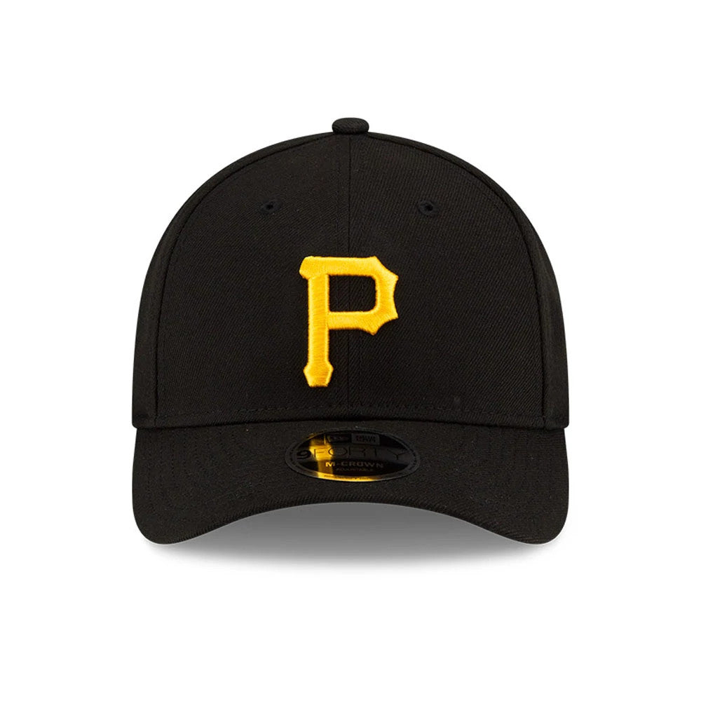 Pittsburgh Pirates MLB Player Replica Black New Era 9FORTY M-Crown Adjustable Cap, front view showing a raised yellow P logo on the front panel and a black curved visor with a 9FORTY size sticker.