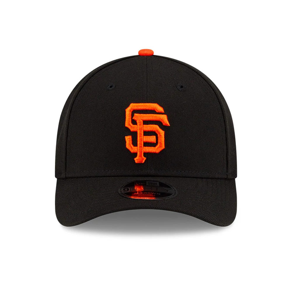 San Francisco Giants MLB Player Replica Black New Era 9FORTY M-Crown Adjustable Cap, front view showing raised orange embroidered SF logo on the black front panels, curved visor with a 9FORTY size sticker and matching black eyelets.