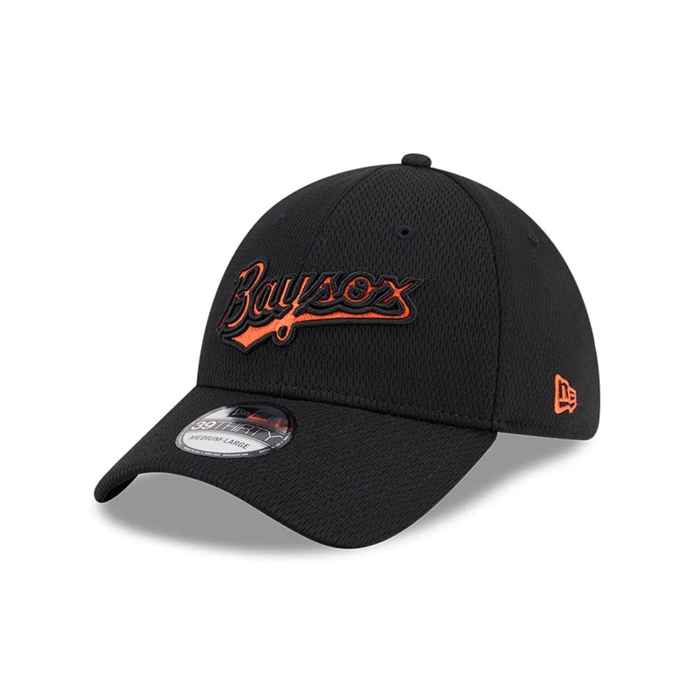 Chesapeake Baysox MiLB Batting Practice Black New Era 39THIRTY Stretch Fit Cap, three-quarter view with raised orange Baysox script logo on the front panel and curved visor with a 39THIRTY size sticker, New Era flag logo on the left side.