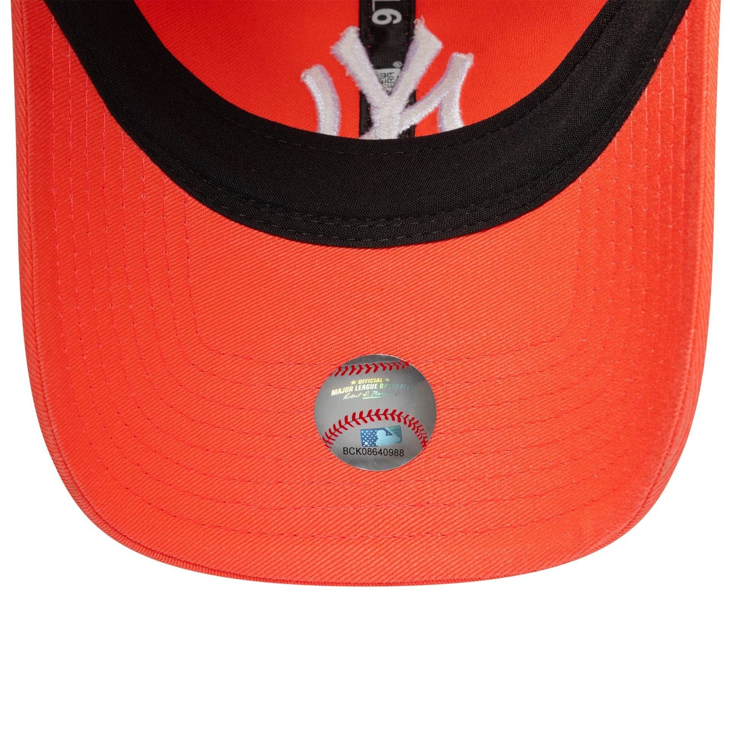 This is a New York Yankees MLB League Essential Pink 9TWENTY Adjustable Cap 5