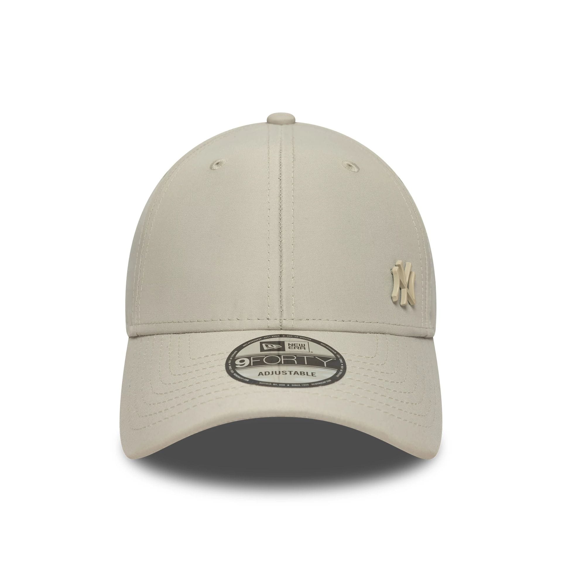 This is a New York Yankees Tonal Flawless Cream 9FORTY Adjustable Cap 2