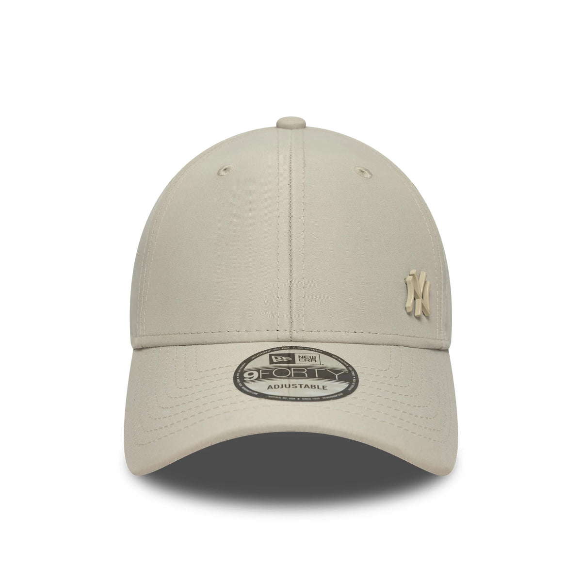 New York Yankees Tonal Flawless Cream New Era 9FORTY Adjustable Cap, front view showing the raised tonal NY logo embroidered on the front panel and the 9FORTY size sticker on the curved visor.