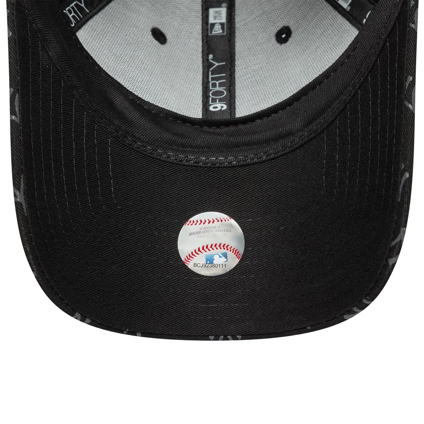 This is a New York Yankees Womens MLB Monogram Black 9FORTY Adjustable Cap 5