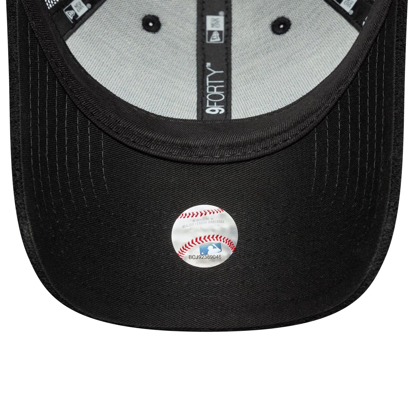 This is a LA Dodgers Womens Fabric Black 9FORTY Trucker Adjustable Cap 5