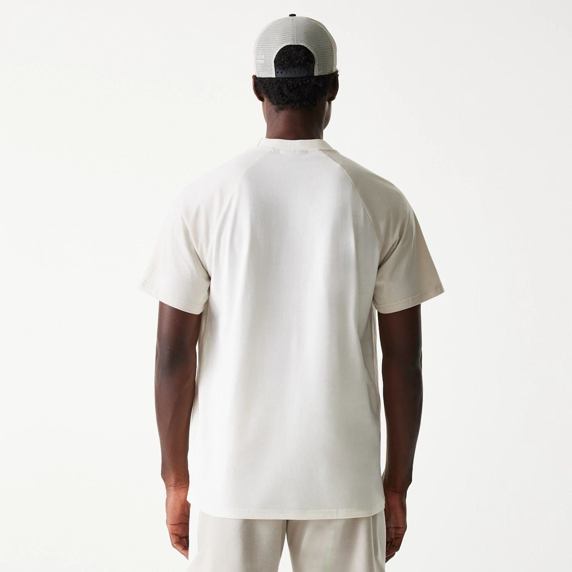 The Male model is wearing New York Yankees MLB Raglan Open White Oversized T-Shirt 2