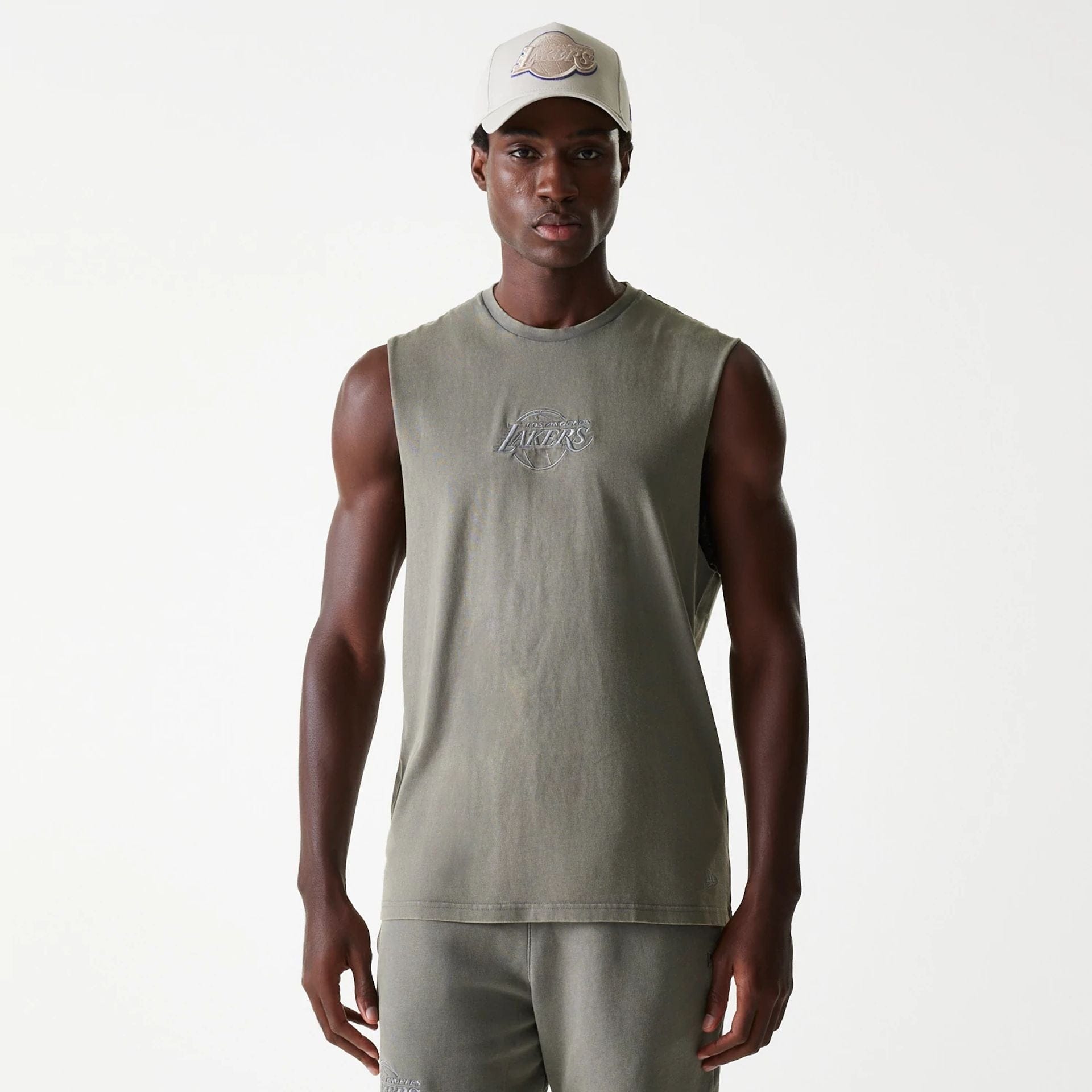 The Male model is wearing LA Lakers NBA Washed Grey Sleeveless T-Shirt 1