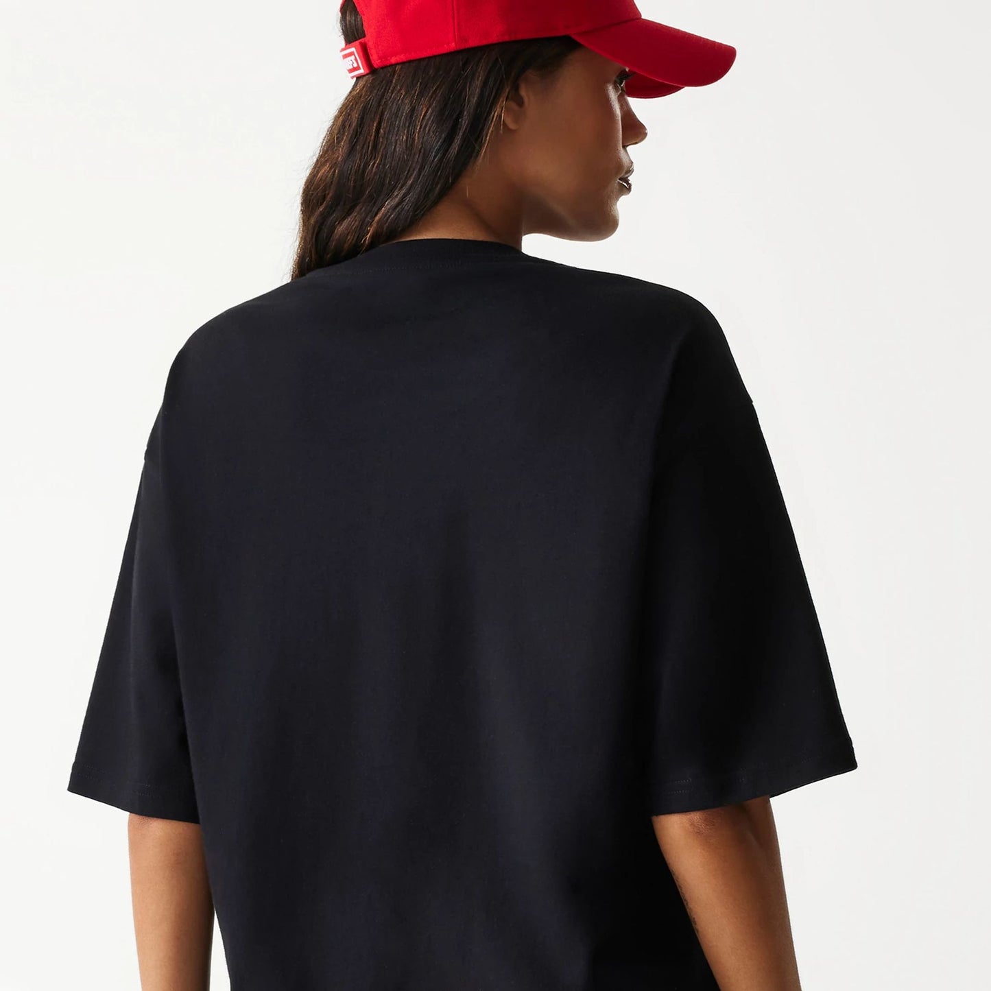 The Male model is wearing Kansas City Chiefs NFL Super Bowl Black Oversized T-Shirt 8