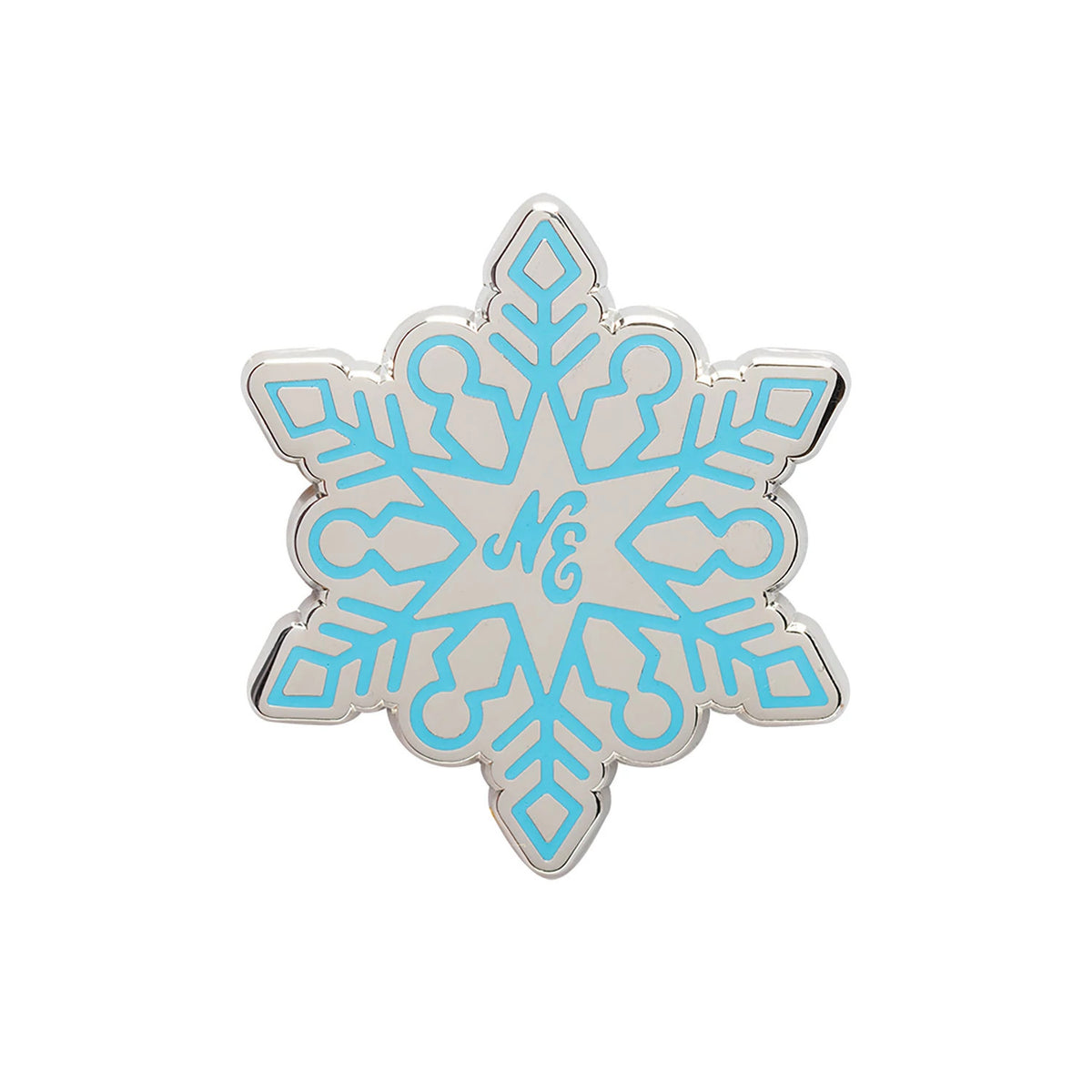 New Era Snowflake Blue Pin Badge, front view showing the intricate snowflake design in blue with silver outlines, featuring a raised New Era logo in the centre of the pin.