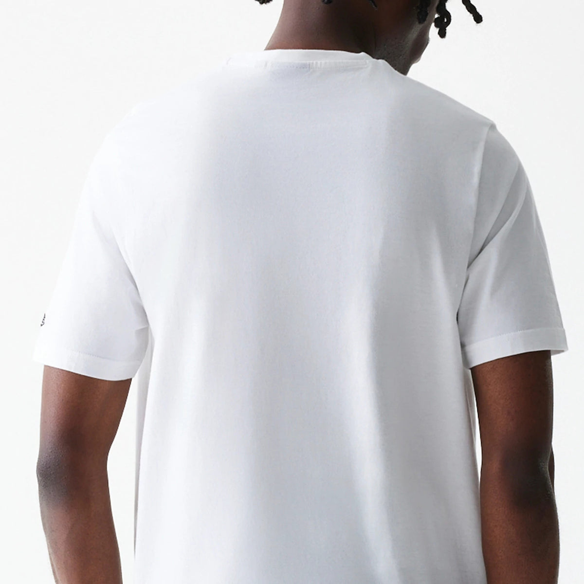 The Male model is wearing Chicago Bulls NBA Logo White T-Shirt 7
