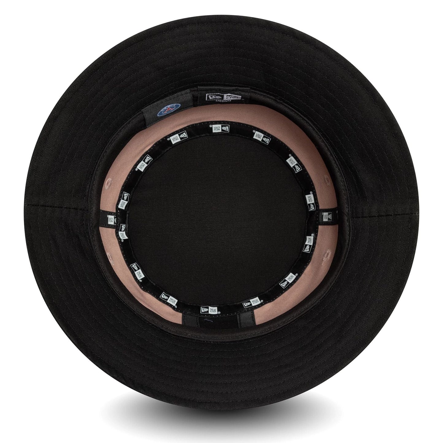 This is a Paris Saint-Germain Contrast Crown Black Bucket Hat 5