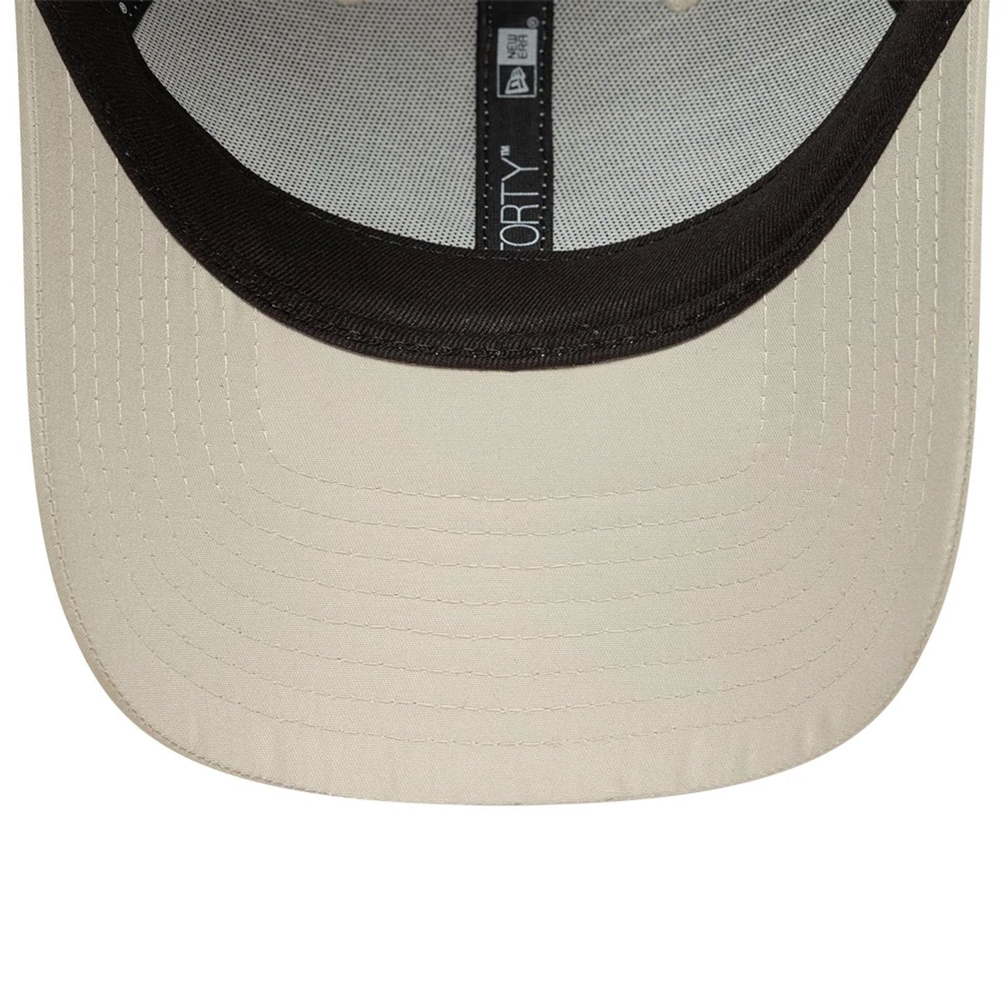 This is a New York Yankees MLB Flawless Cream 9FORTY Adjustable Cap 5